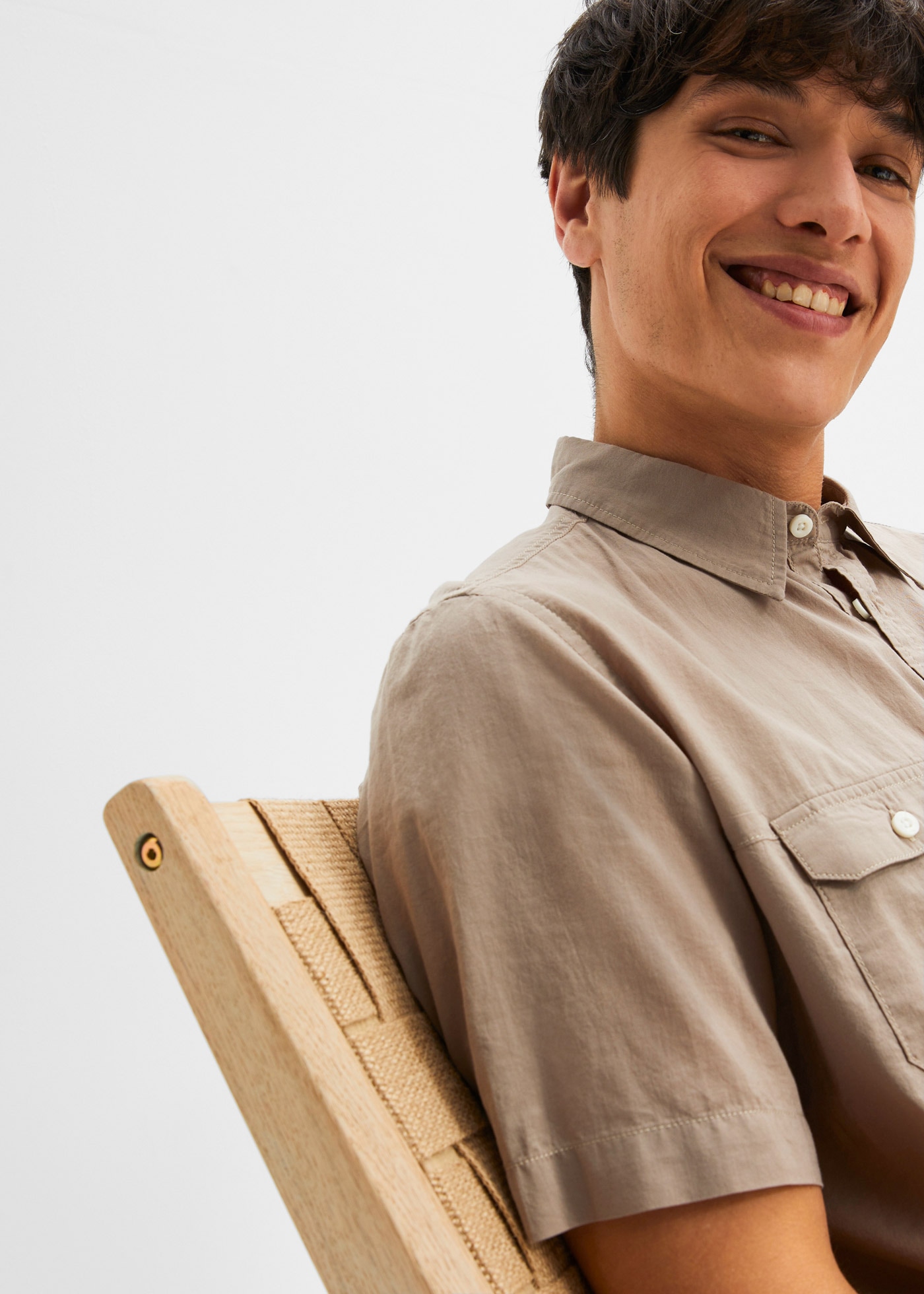 bonprix Kurzarmhemd »Kurzarmhemd aus reiner Baumwolle« Regular Fit, aus Baumwolle, mit Brusttaschen, Kentkragen