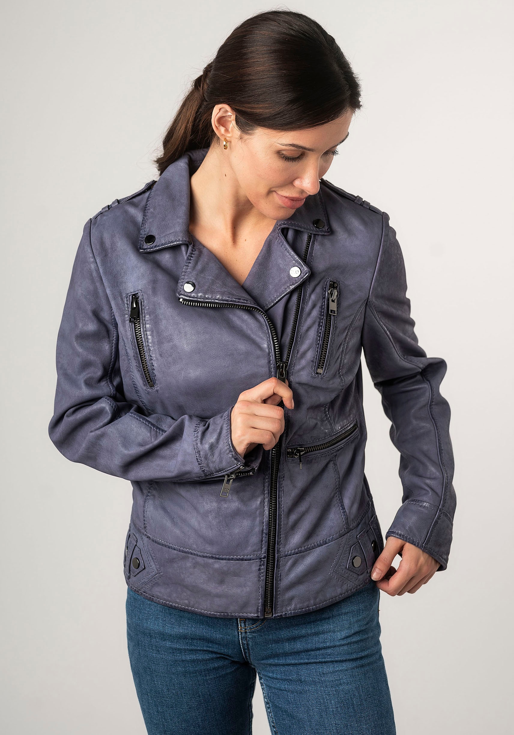 Mauritius Lederjacke »2Wtashi«, mit Schulterklappen, mit Nieten, mit Zipper-Taschen