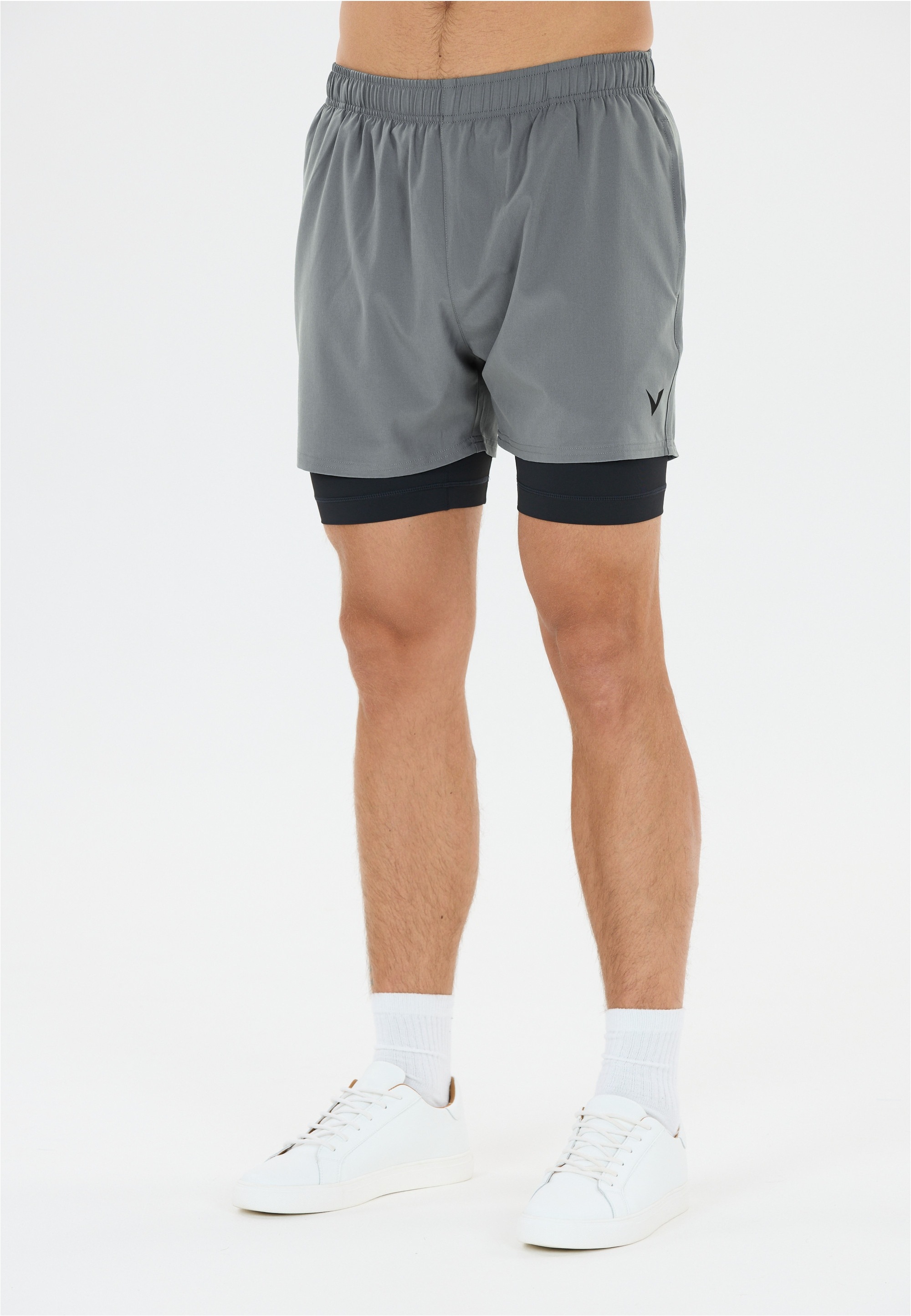 Virtus Shorts "Zayne V2" mit elastischem Bund und innenliegendem Kordelzug