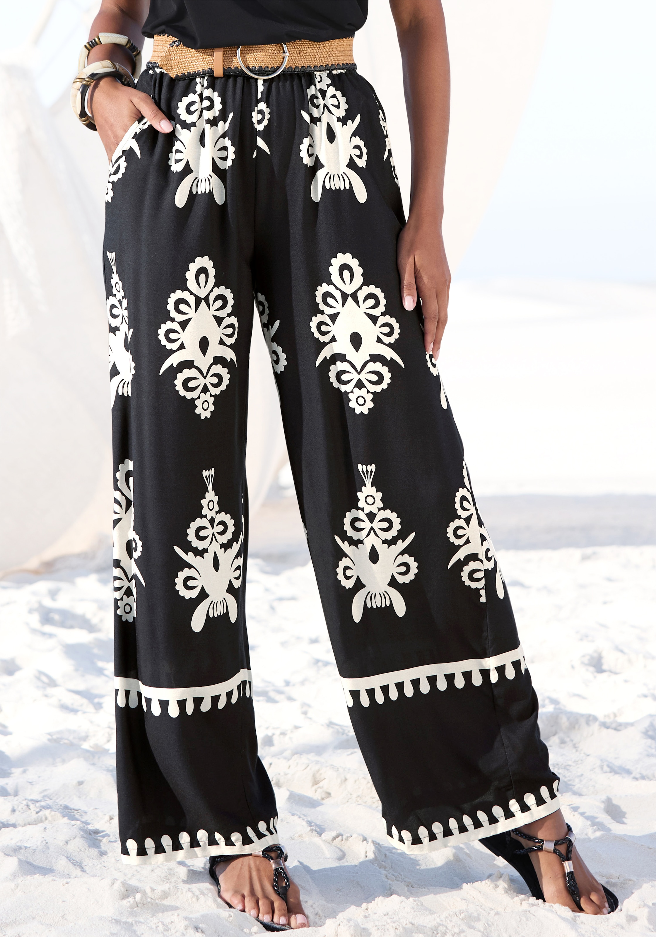LASCANA Palazzohose "mit Ethno-Print und weitem, luftigem Bein" leichte Sommerhose aus Webware