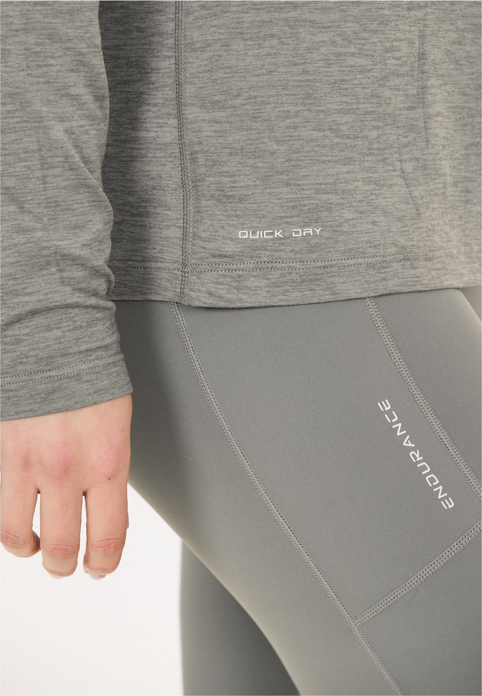 ENDURANCE Langarmshirt »Alvaly« mit 4-Wege-Stretch und Quick Dry-Technologie