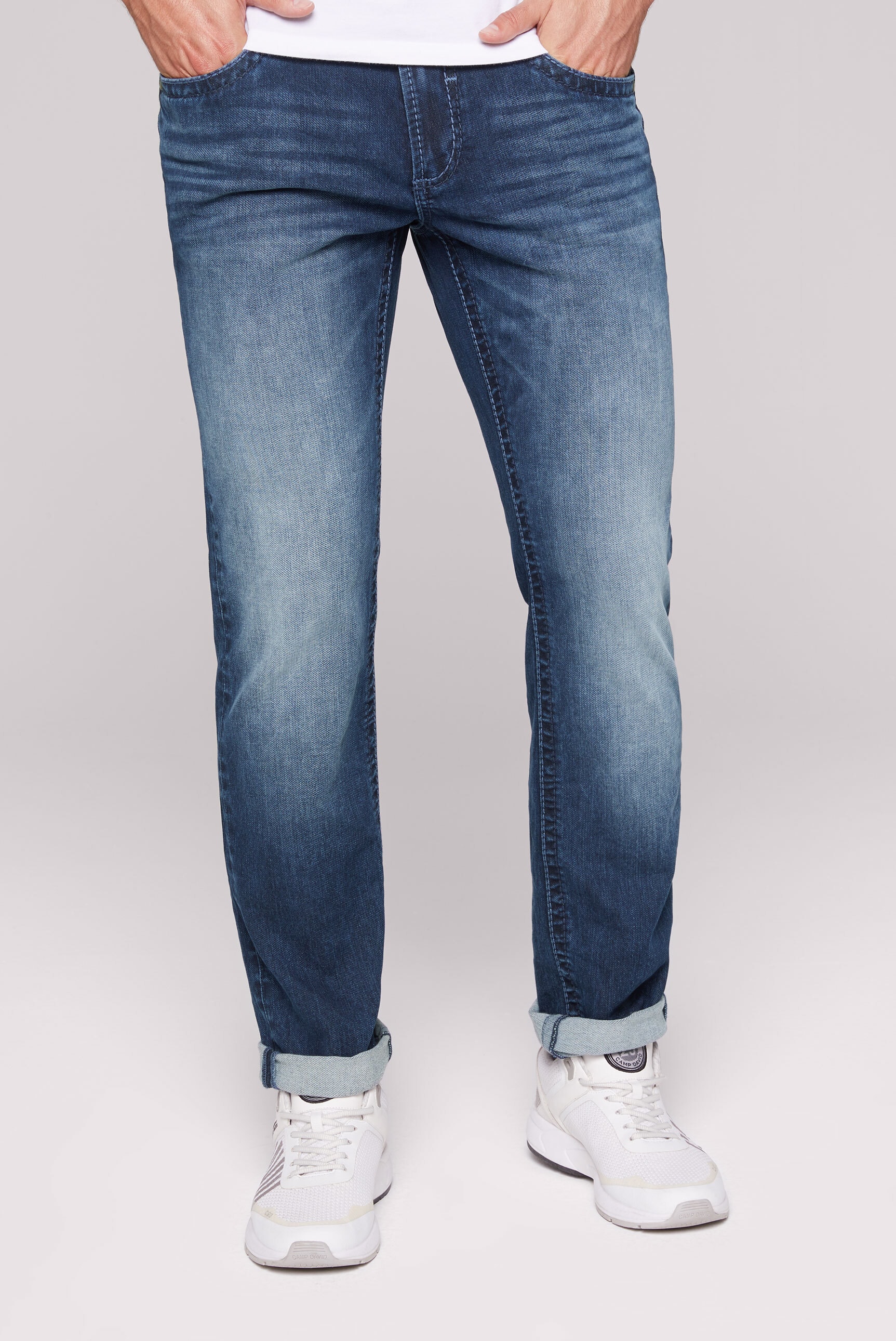 Regular-fit-Jeans, mit Bleaching-Effekten