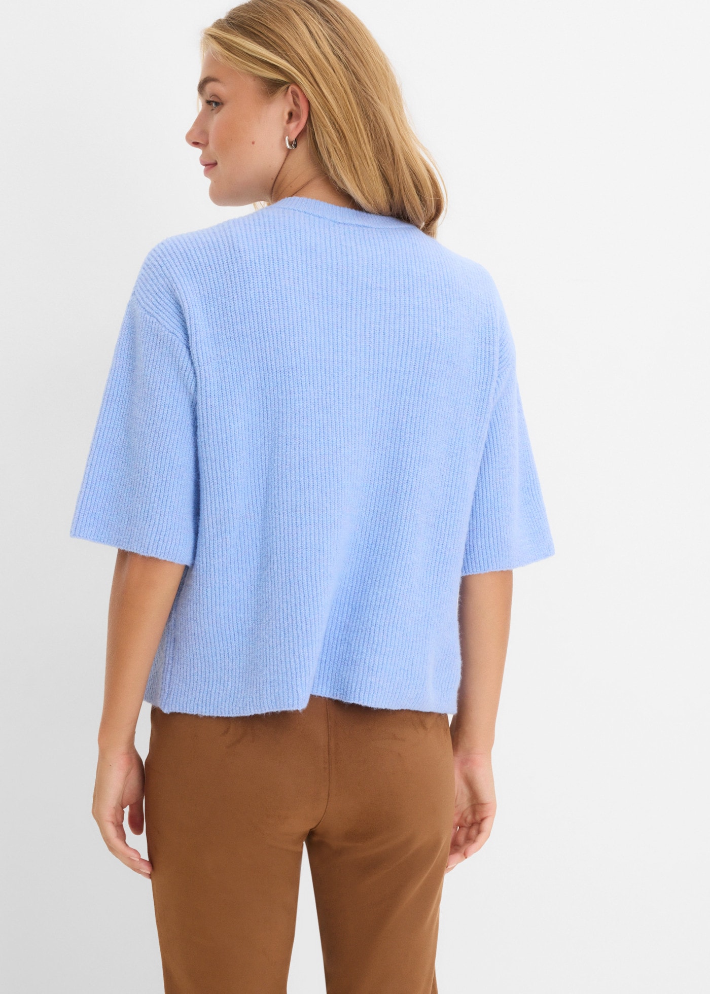 bonprix Strickjacke mit Knopfleiste, Oversize-Passform, Halbarm, im Casual-Stil