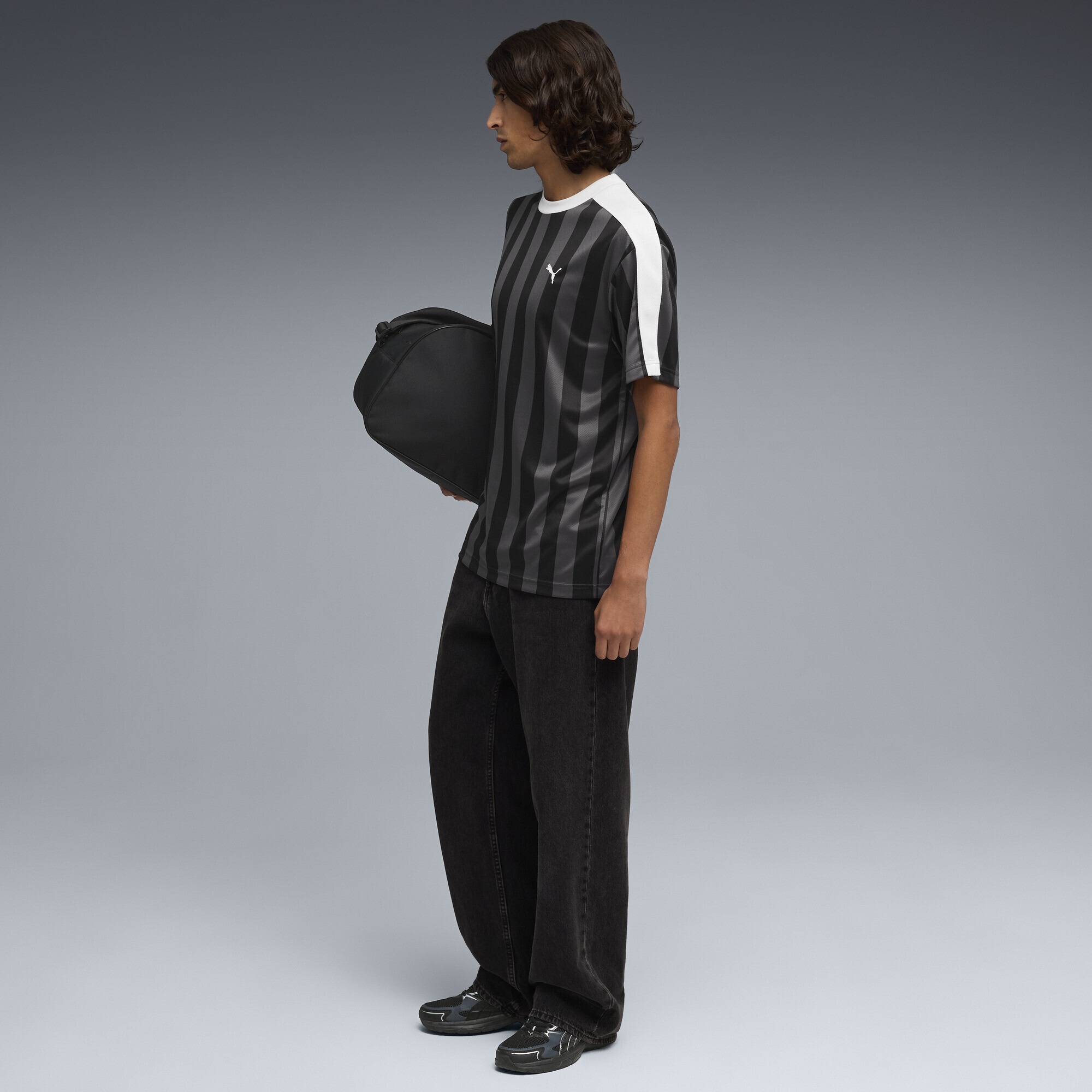 PUMA Trainingsshirt »Essentials T7 Relaxed Fußballtrikot Herren«