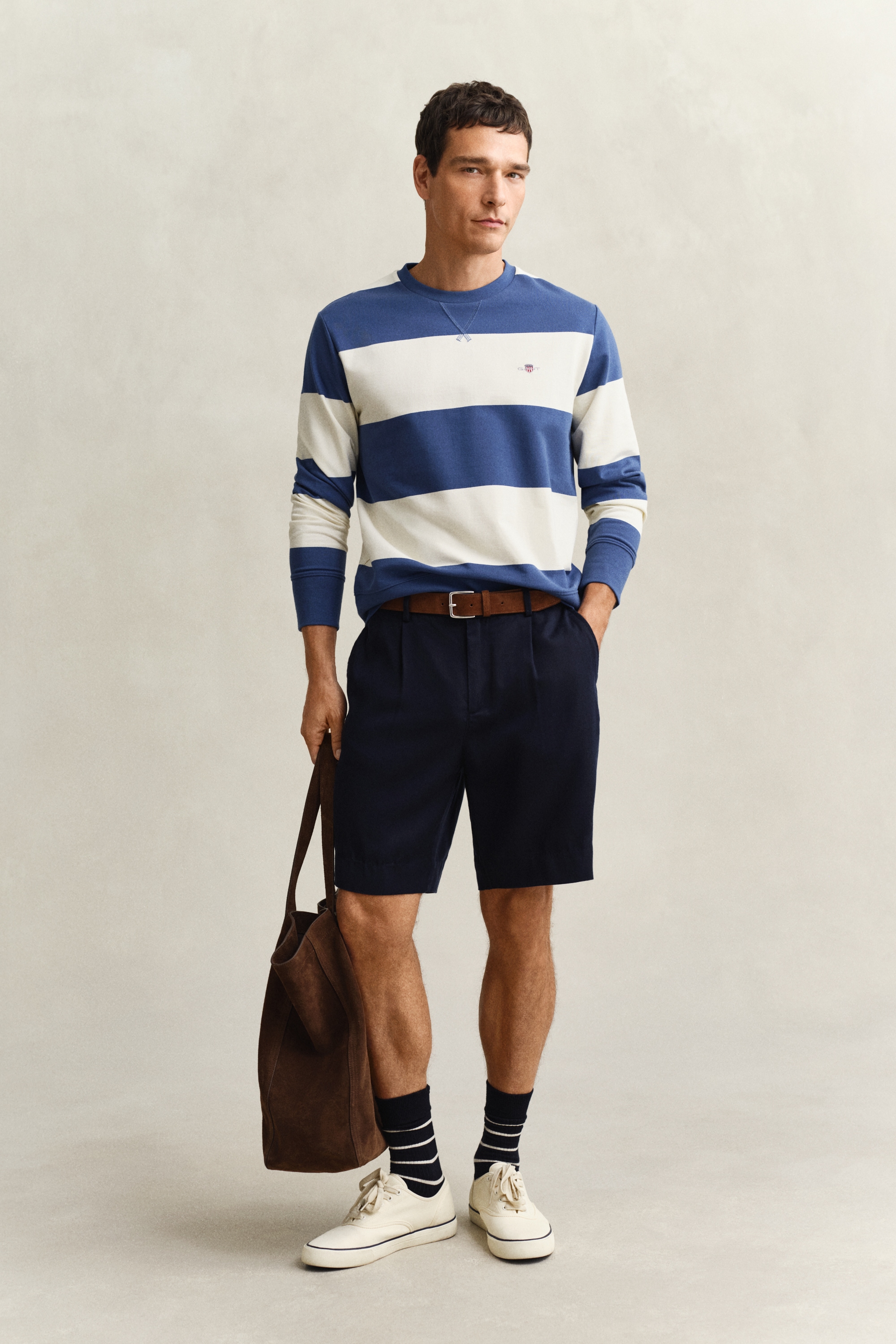 Gant Sweatshirt »STRIPED C-NECK«, mit Rundhals und Logostickerei
