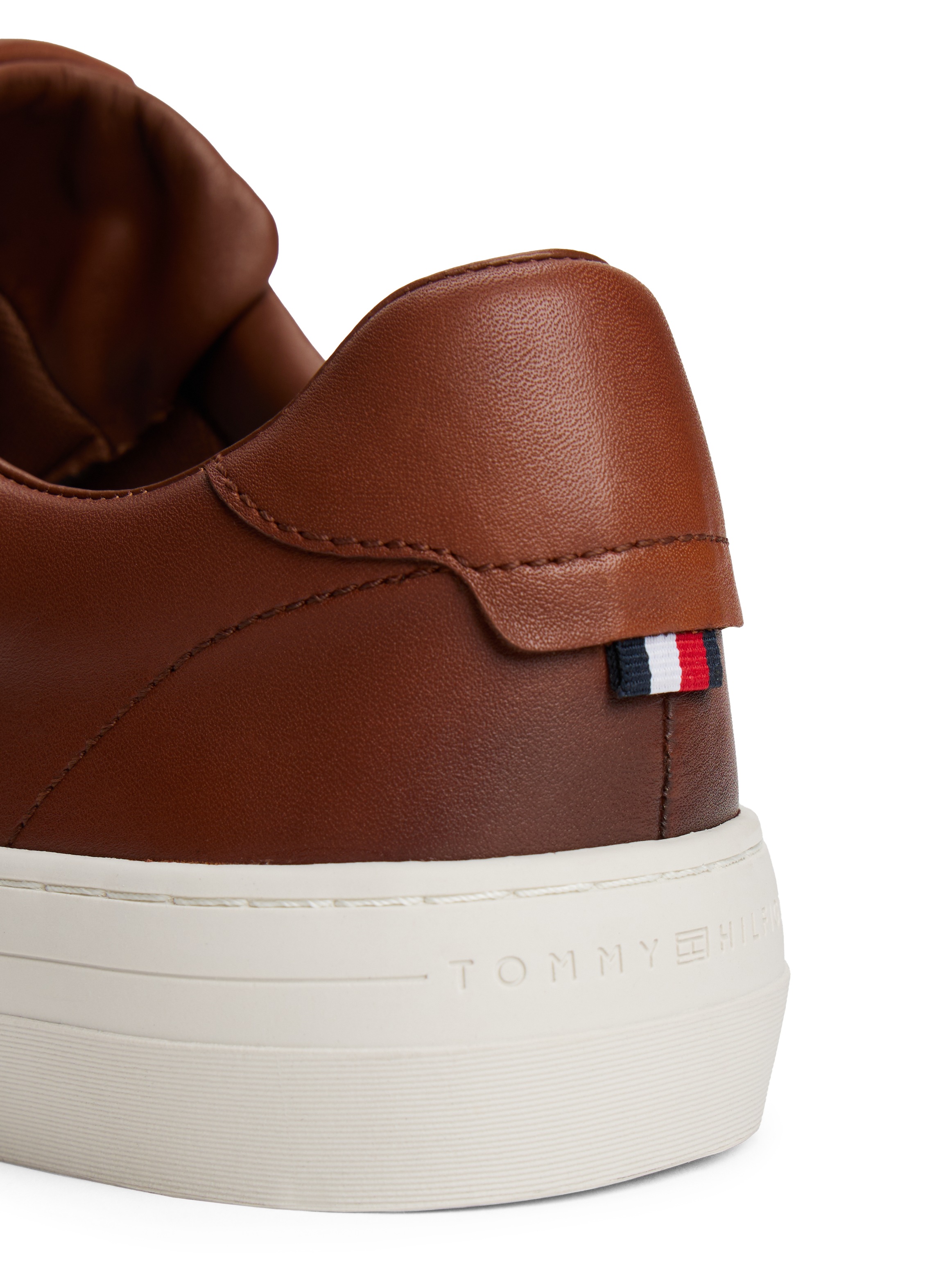 Tommy Hilfiger Sneaker »PREMIUM DRESS CUPSOLE COGNAC«, Freizeitschuh, Halbschuh, Schnürschuh mit edler Logoprägung