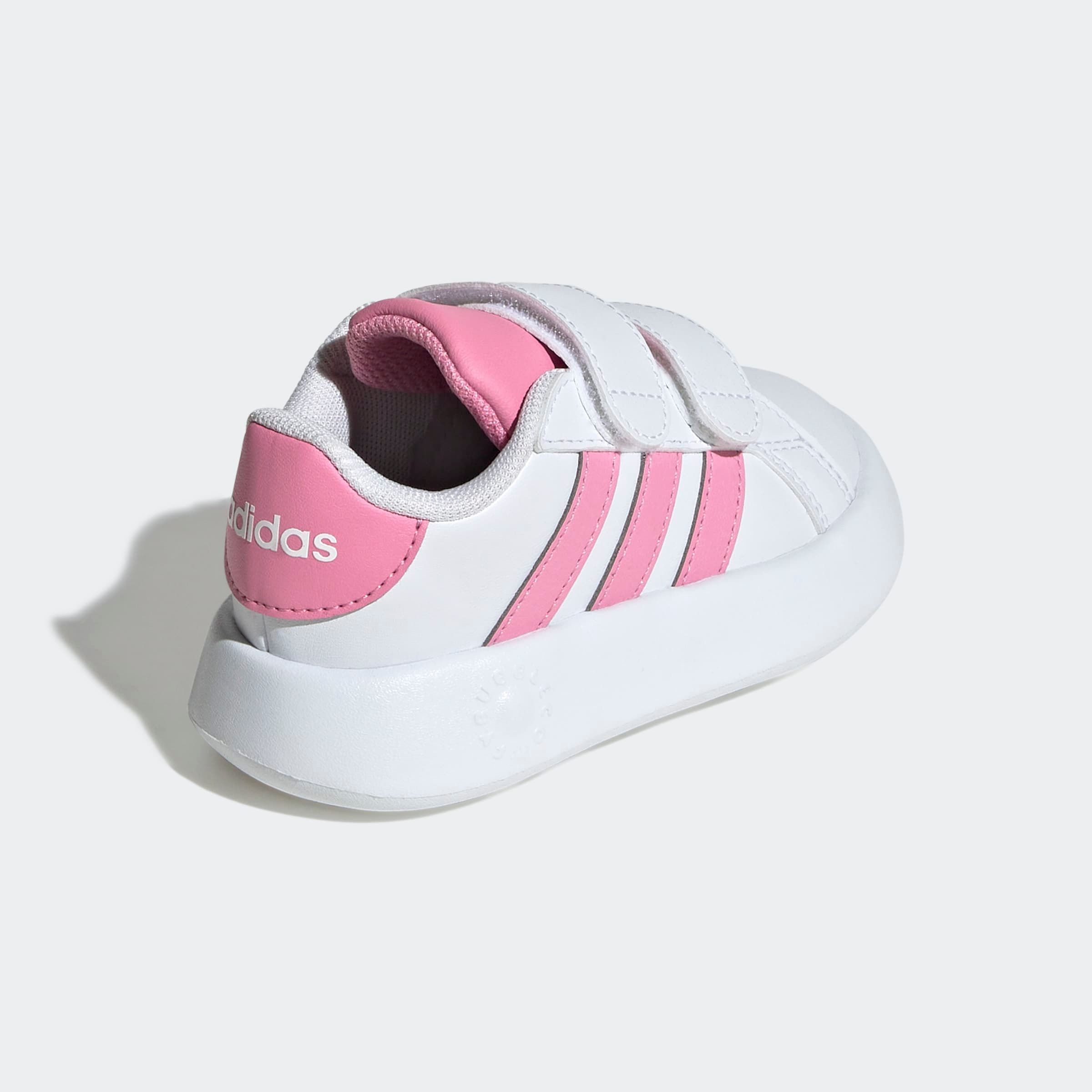 adidas Sportswear Klettschuh »GRAND COURT 2.0 KIDS«, Design auf den Spuren des adidas Superstar, für Kinder
