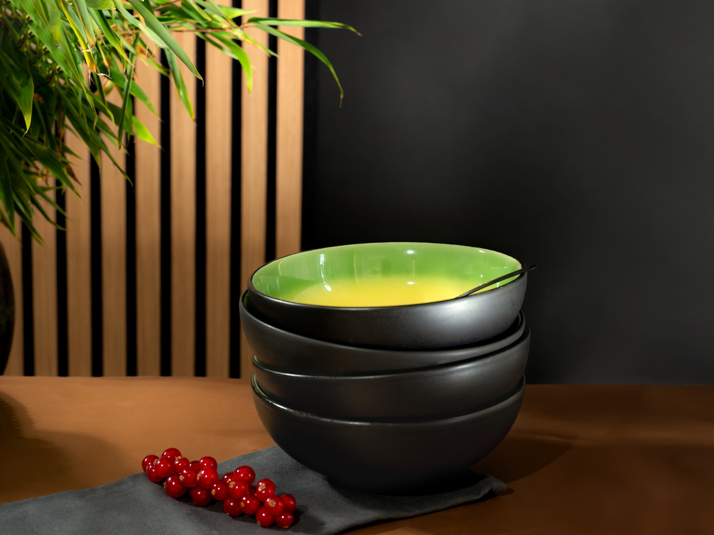 CreaTable Schüssel »Hot, Smoothie Bowl 4-tlg.« 4 aus Steinzeug Moderne Coupeform, außergewöhnliches Design