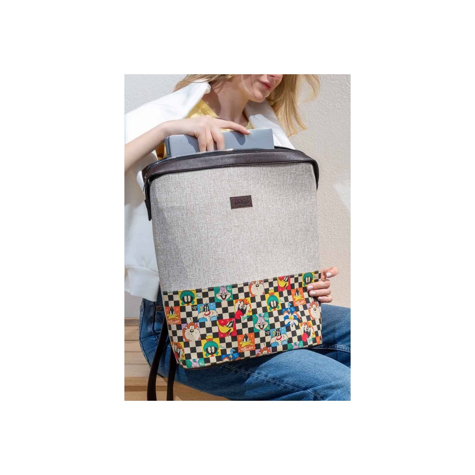 DOGO Laptoptasche »Slim Backpack Rucksack Looney Tunes You're-Despicable Damen«, Handgefertigt