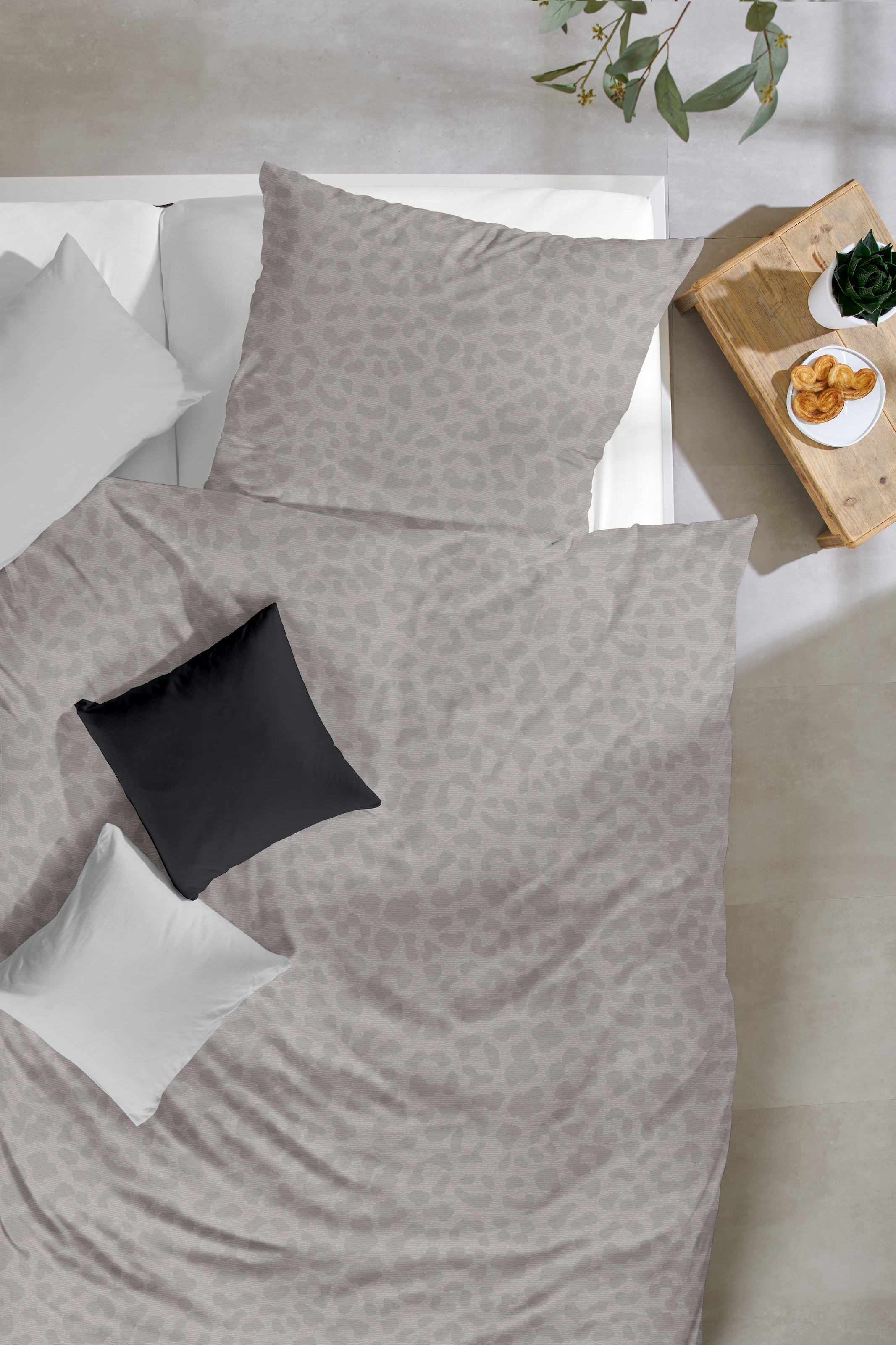 Primera Bettwäsche »Biber-Bettwäsche Leo« 2 Stk. mit dezentem Leo-Design