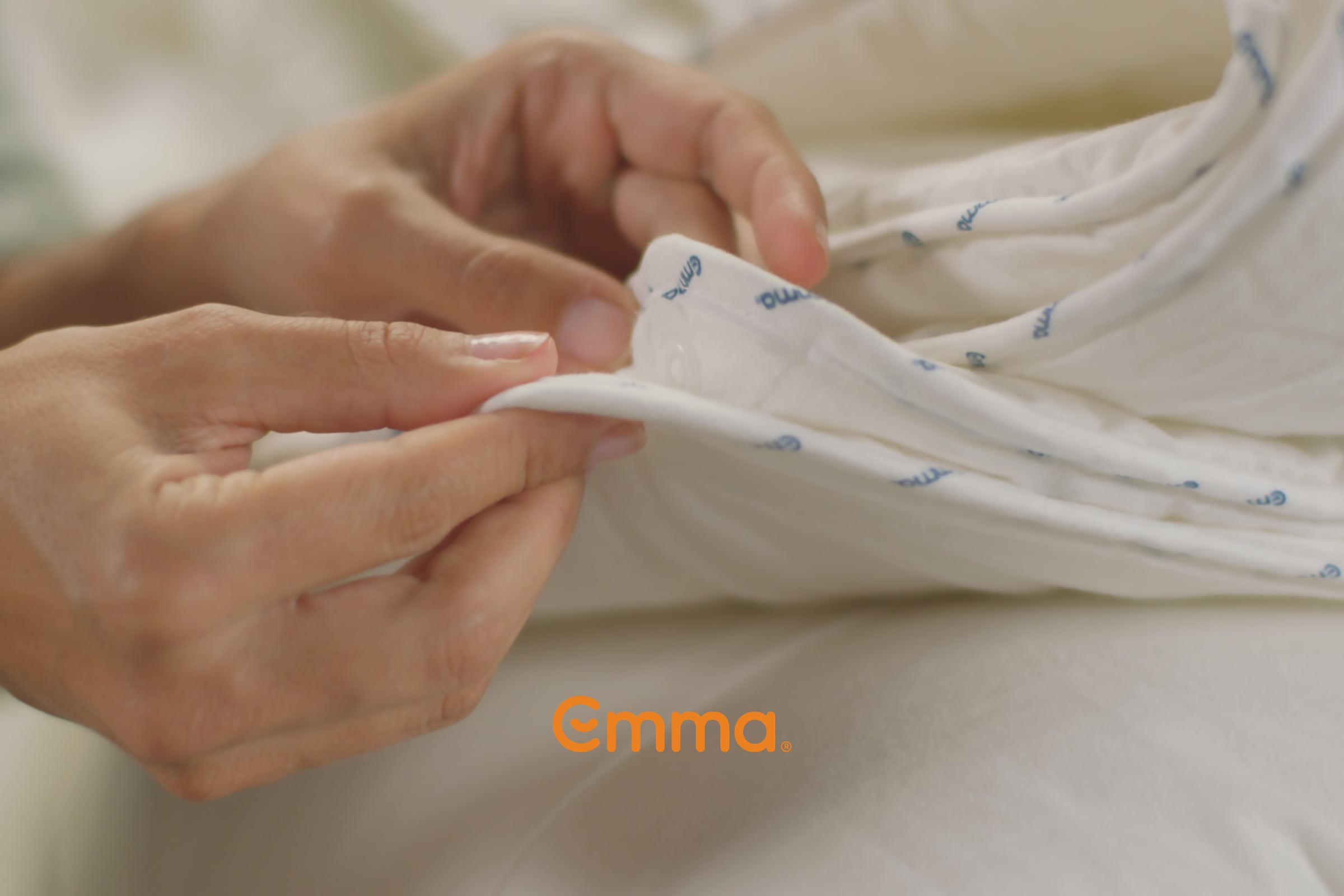 Emma Kunstfaserbettdecke »Emma Duo Modulare Decke« 4-Jahreszeiten Füllung Polyester 2 Stk. tlg. Passt sich jeder Jahreszeit optimal an