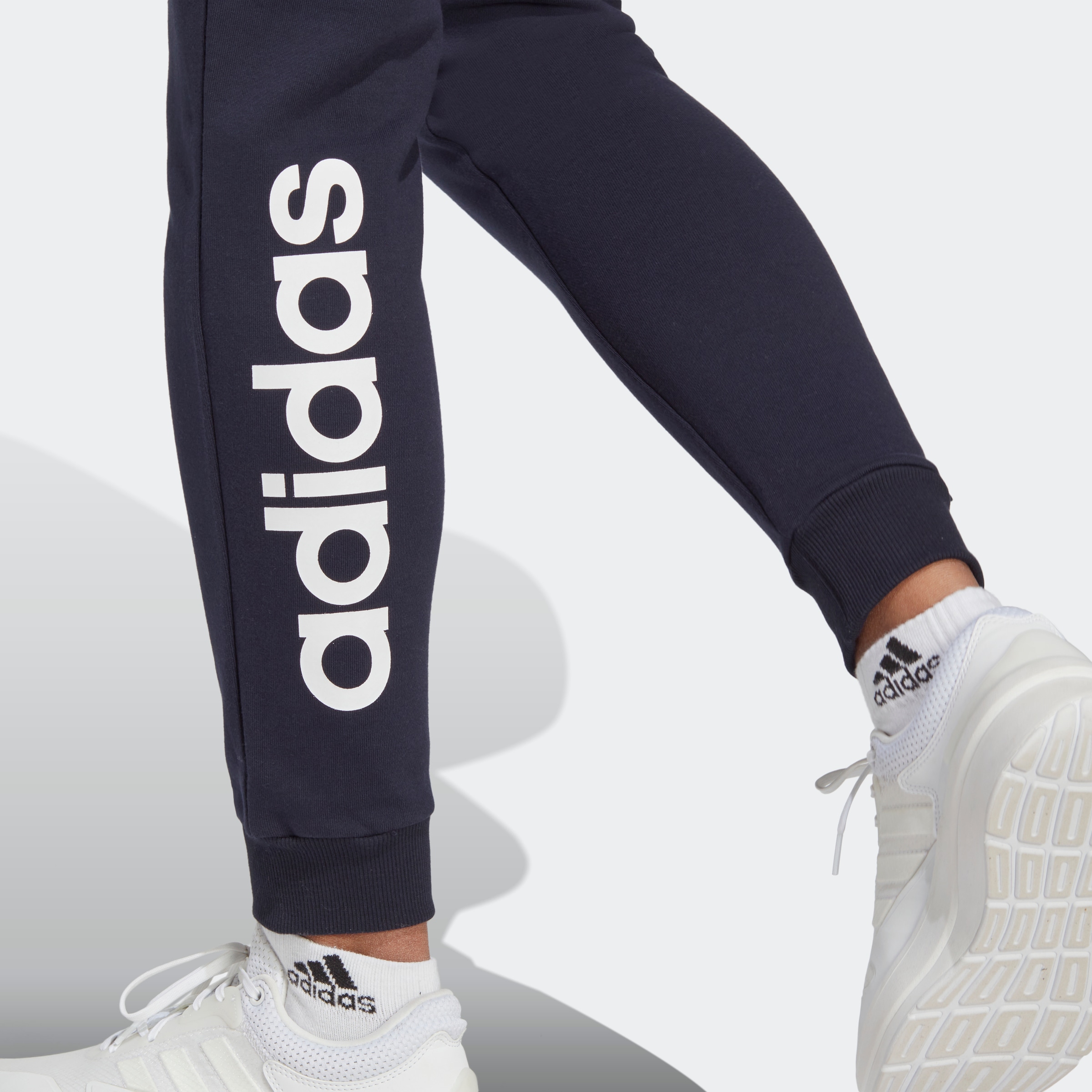 adidas Sportswear Sporthose »ESSENTIALS LINEAR FRENCH TERRY CUFFED HOSE«, (1 tlg.)