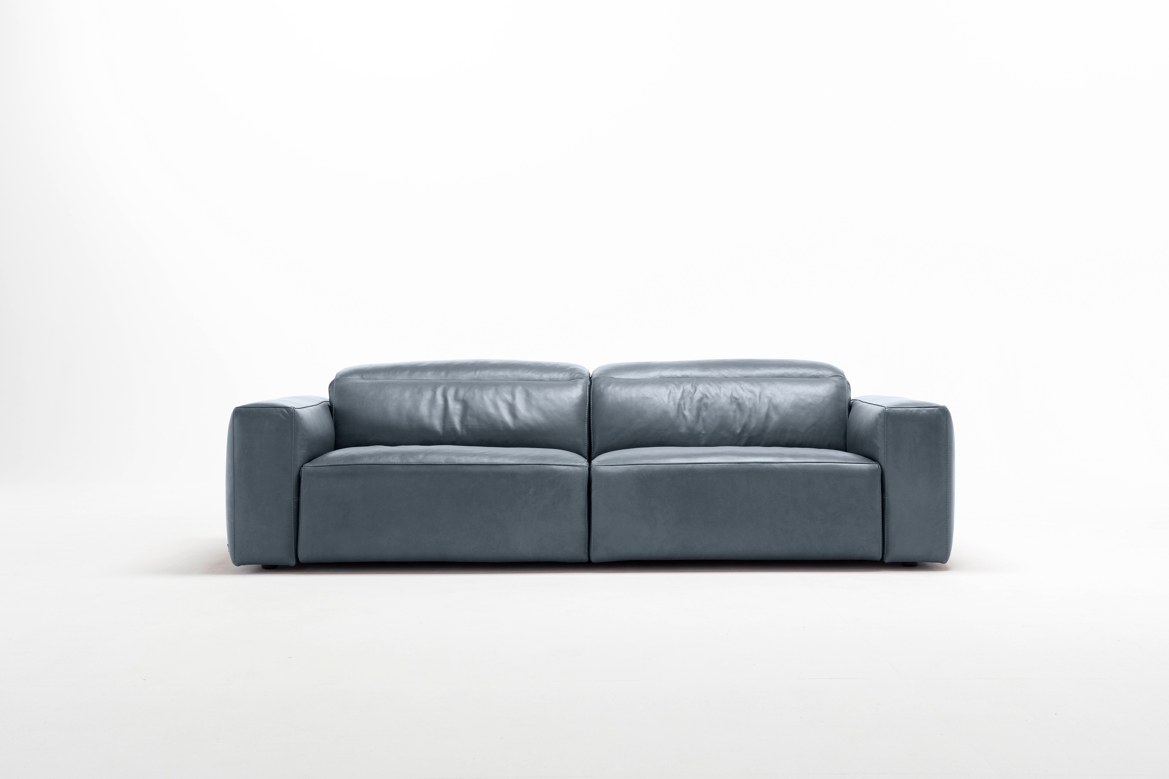 Egoitaliano 2,5-Sitzer "Beverly, Designsofa mit erstklassigem Sitzkomfort und tollen Details", Breite 242 cm, verstellba