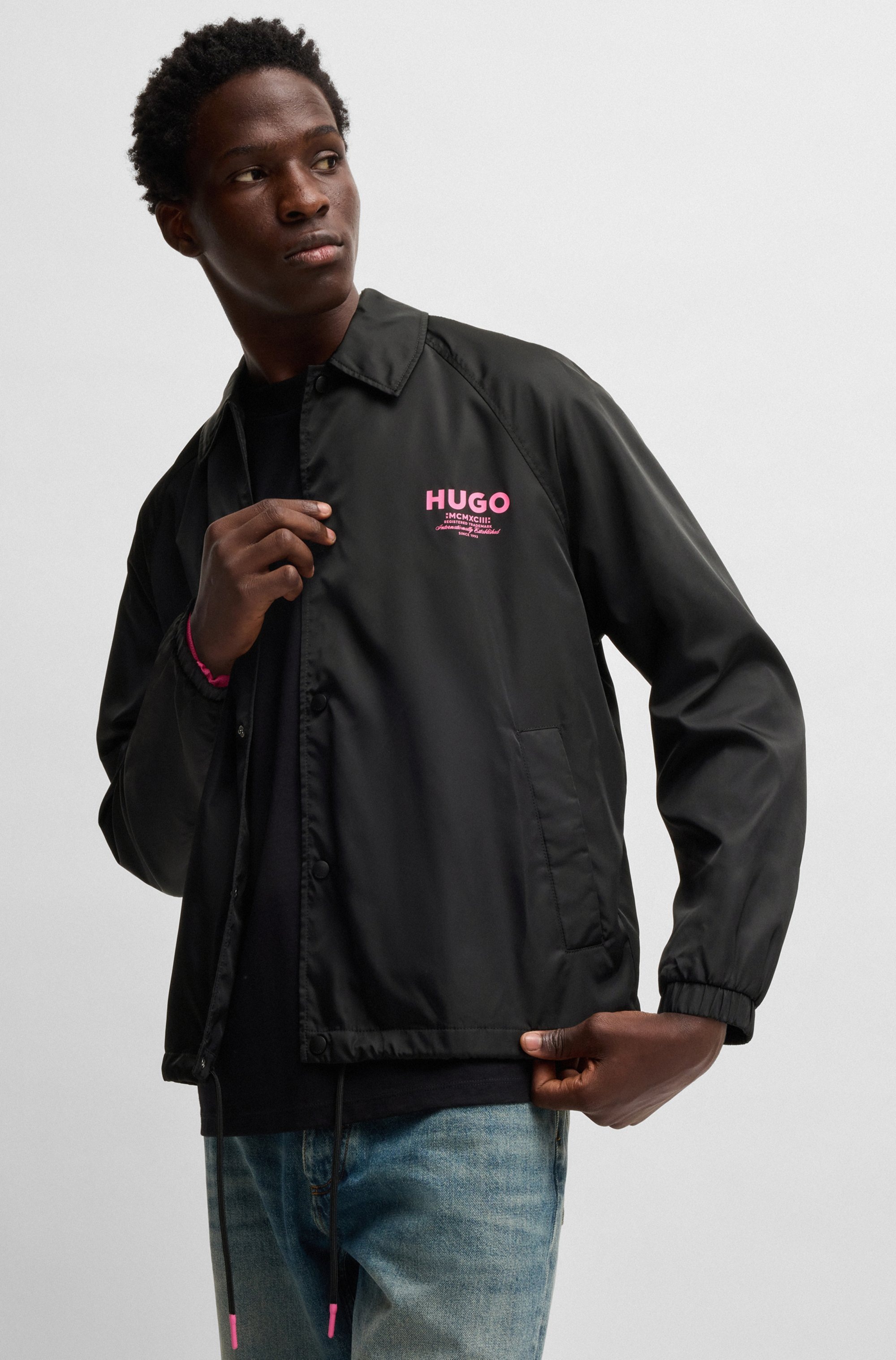 HUGO Blue Funktionsjacke "Biyo", Overshirt mit kontrastfarbenen Druck günstig online kaufen