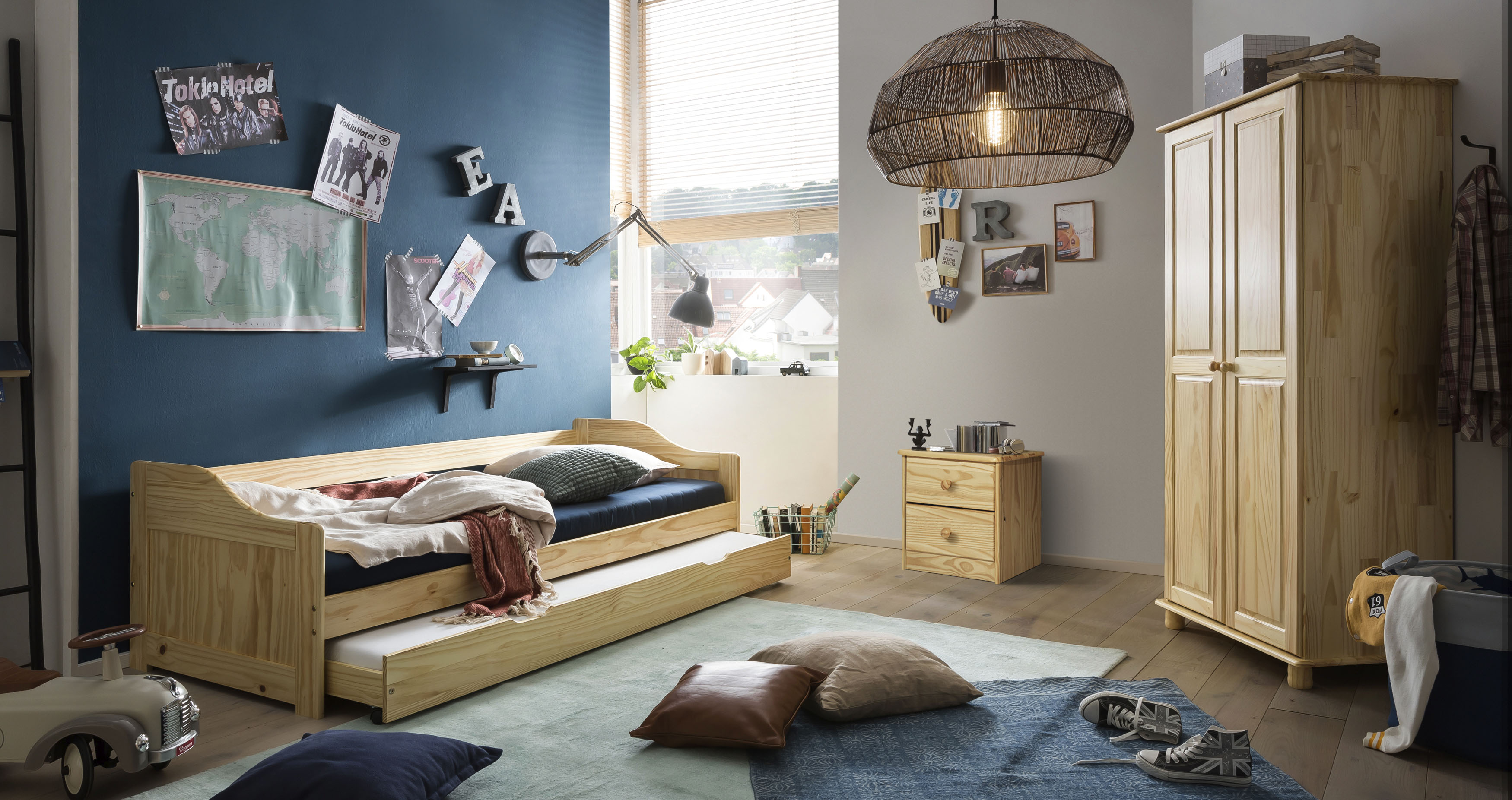 Thumbnail - Möbilia Kleiderschrank "Chur"