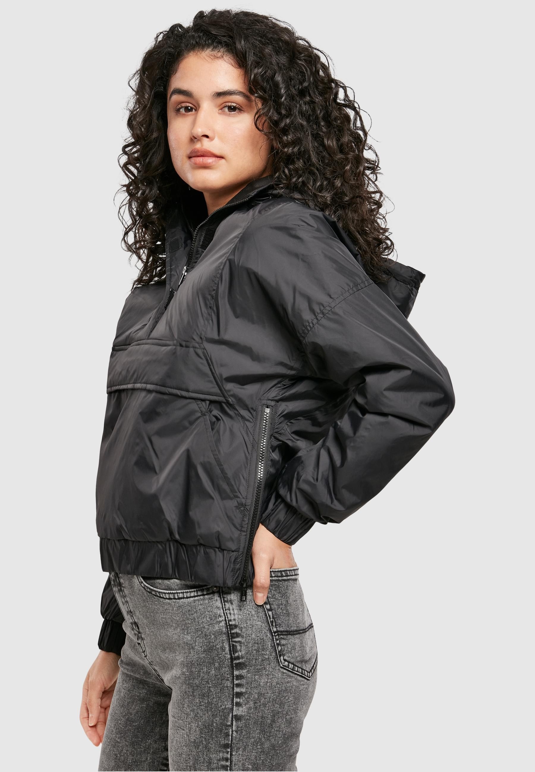 URBAN CLASSICS Allwetterjacke »Urban Classics Damen Ladies Panel Padded Pull Over Jacket«, (1 St.), mit Kapuze
