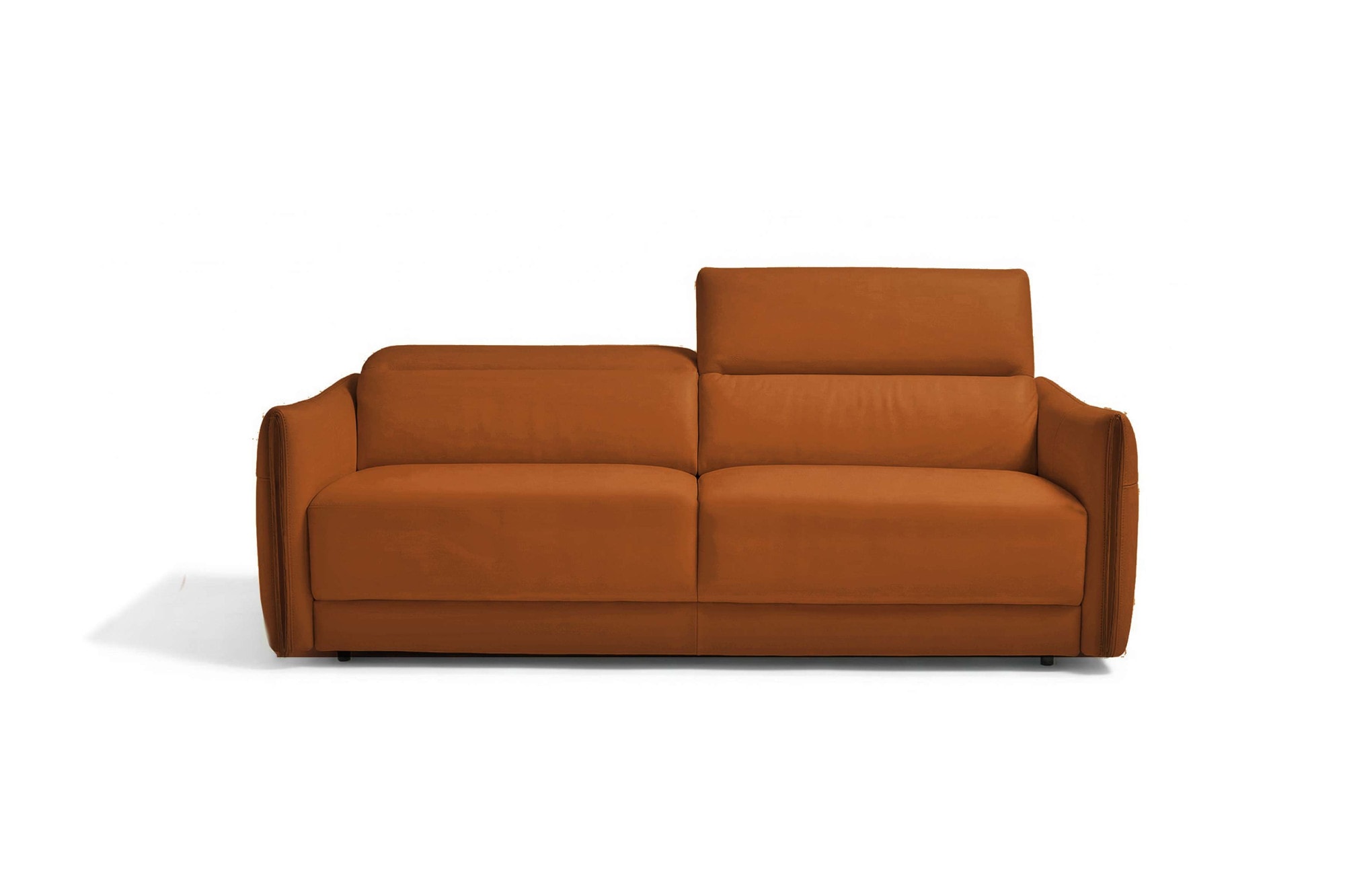 Egoitaliano Schlafsofa "FOX, 216 cm, Made in Italy-Designsofa mit Dauerschlaffunktion" Schlafsofa aus Echtleder Bull mit verstellbaren Kopfstützen