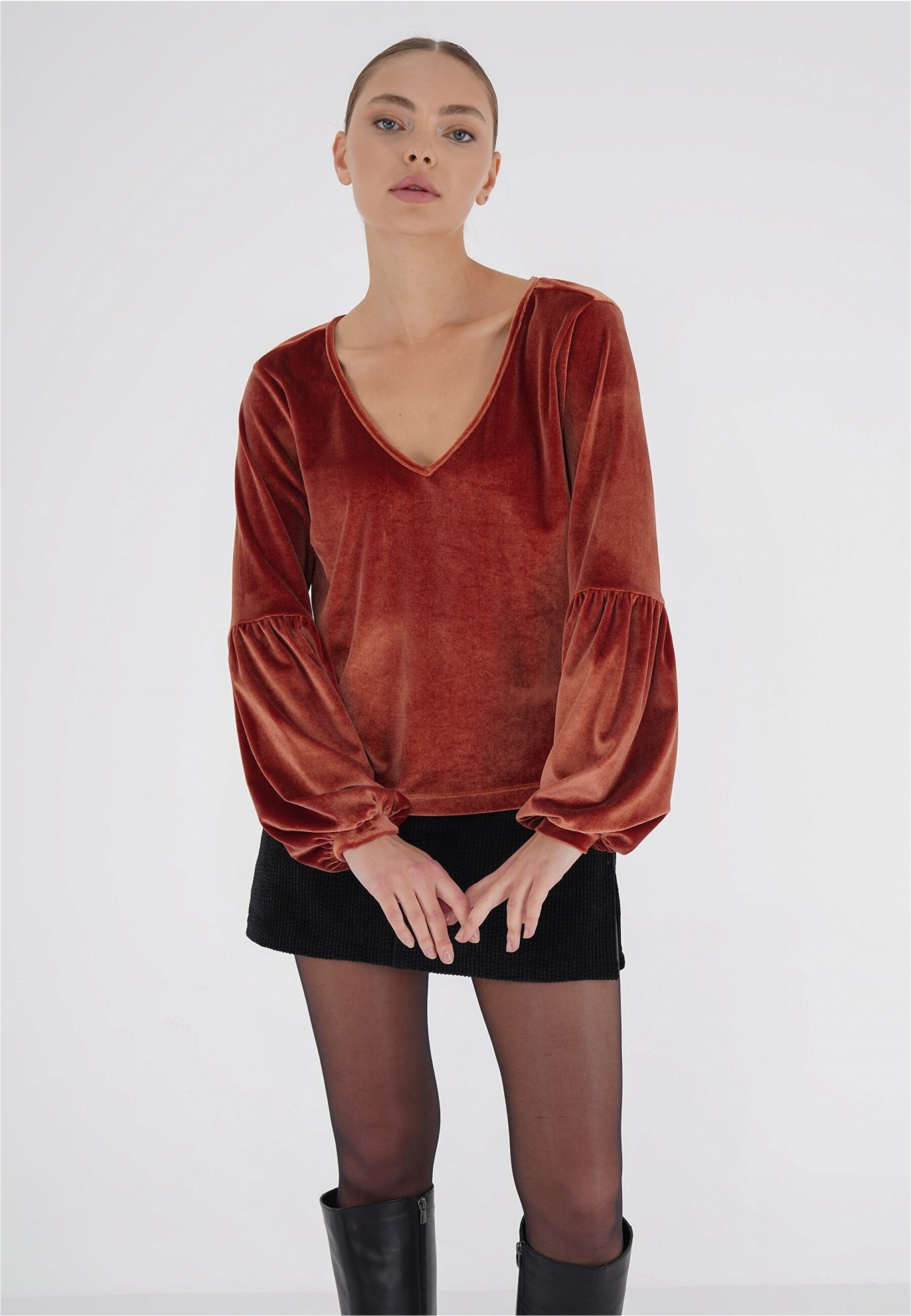 freshlions Langarmshirt "Viveka" 1 Stk. aus samtig, weichem Stoff hergestel günstig online kaufen