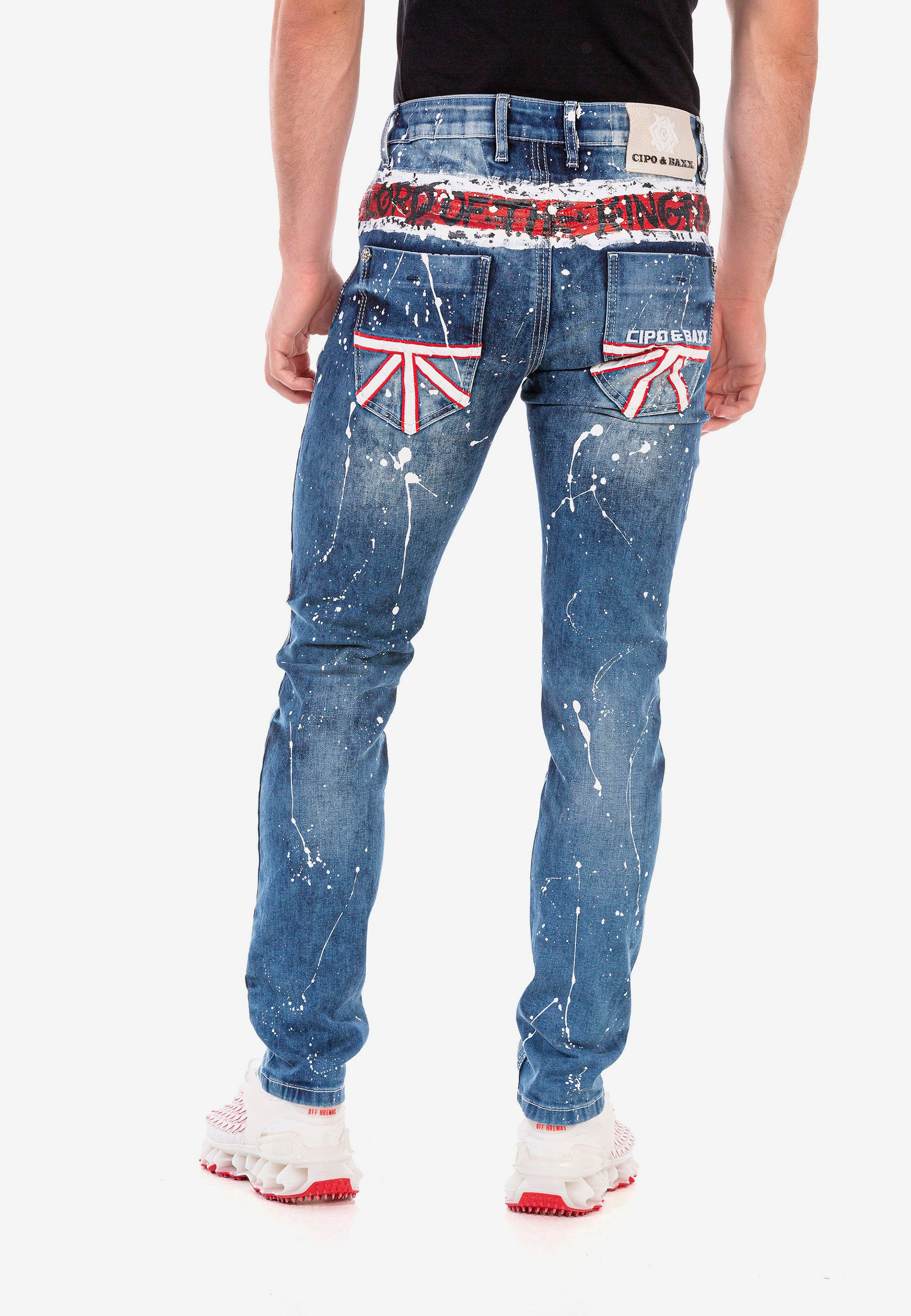 Cipo & Baxx Straight-Jeans, in trendigem Flaggen-Design