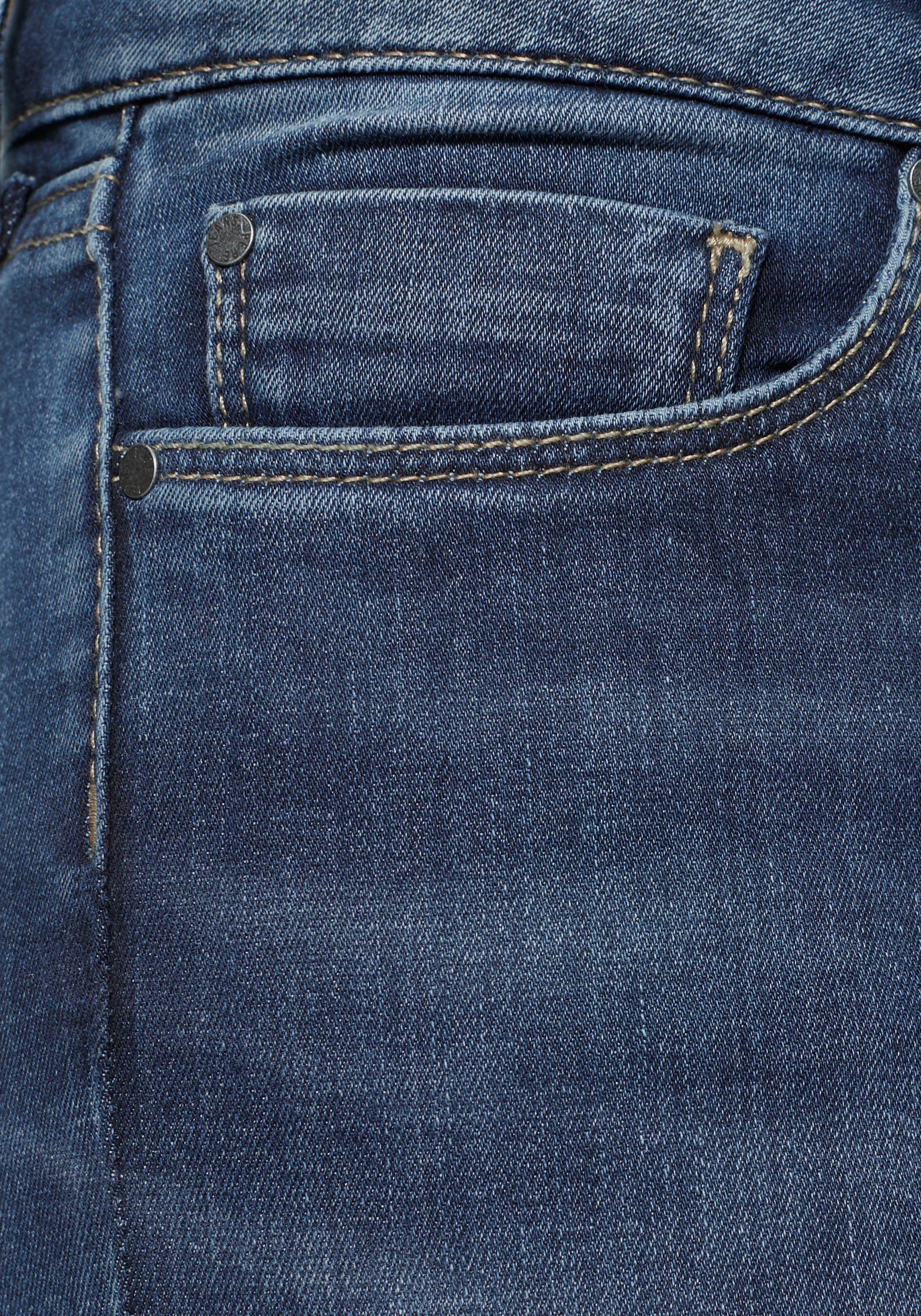 5-Pocket-Stil »SOHO«, Skinny-fit-Jeans Stretch-Anteil bestellen BAUR Jeans | und Bund 1-Knopf mit Pepe im