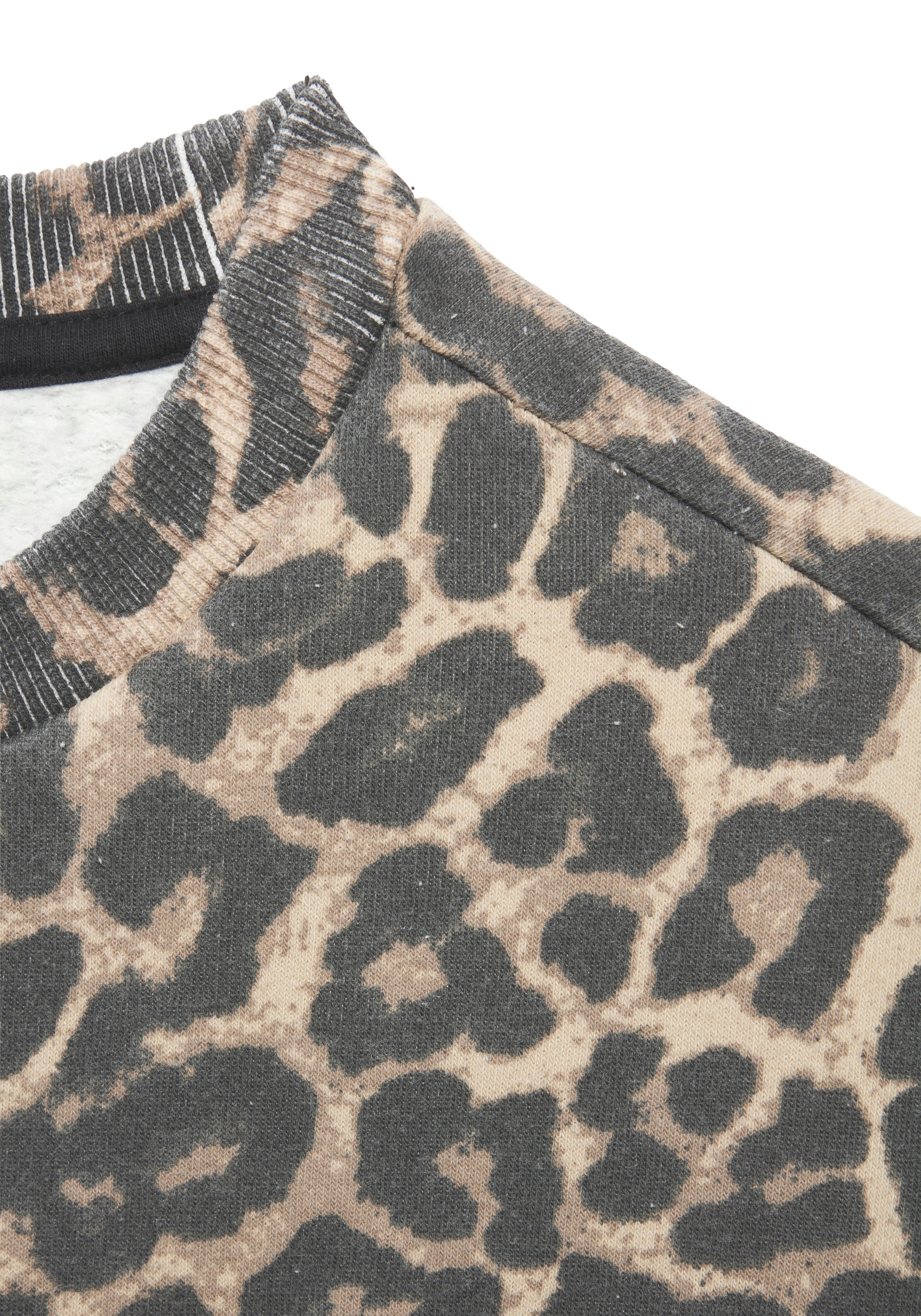 Buffalo Sweatshirt , in Allover-Leoprint, Home- und Loungewear
