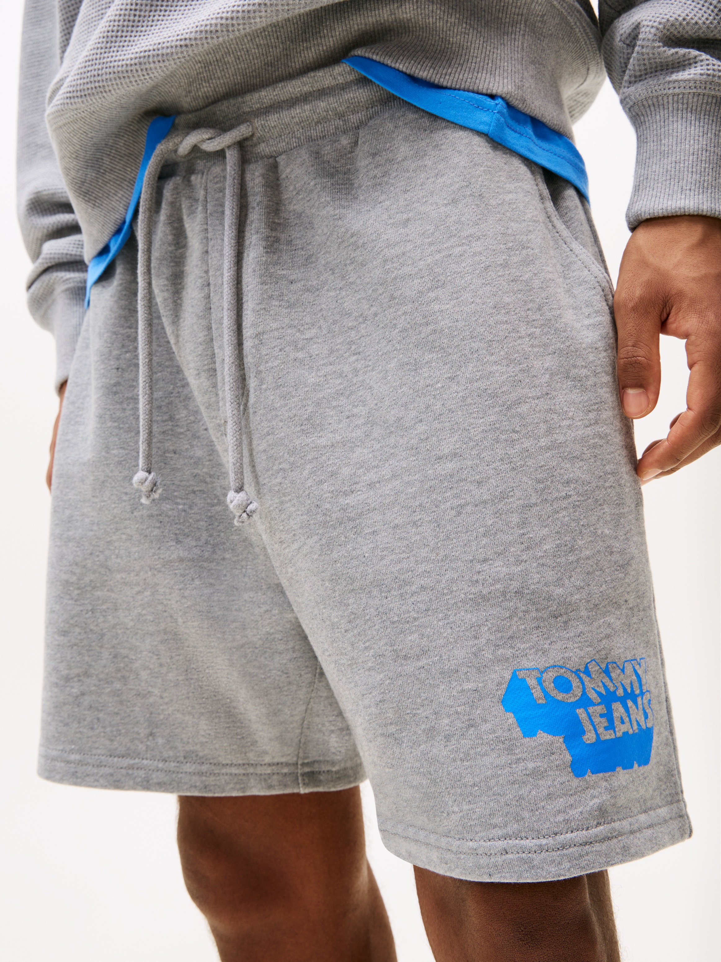 Tommy Jeans Sweatshorts "TJM RLX STACK LOGO SWEATSHRT EXT", Mit Kordelzug günstig online kaufen