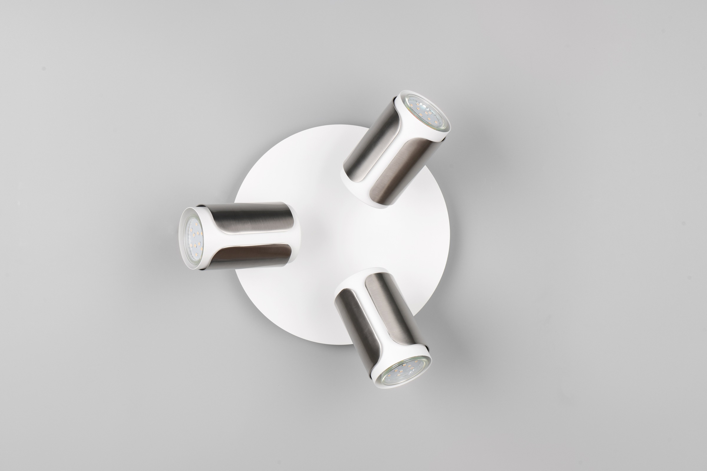 TRIO Leuchten Deckenstrahler »GILLAN, Spot 3-flammig, exkl 3x GU10 max 10W, Ø 30 cm Höhe 16 cm«, 3 flammig, Leuchtmittel GU10 | Leuchtmittel wechselbar, GU10 Deckenspot 3er Rondell für Küche Flur, Spots schwenkbar, IP20