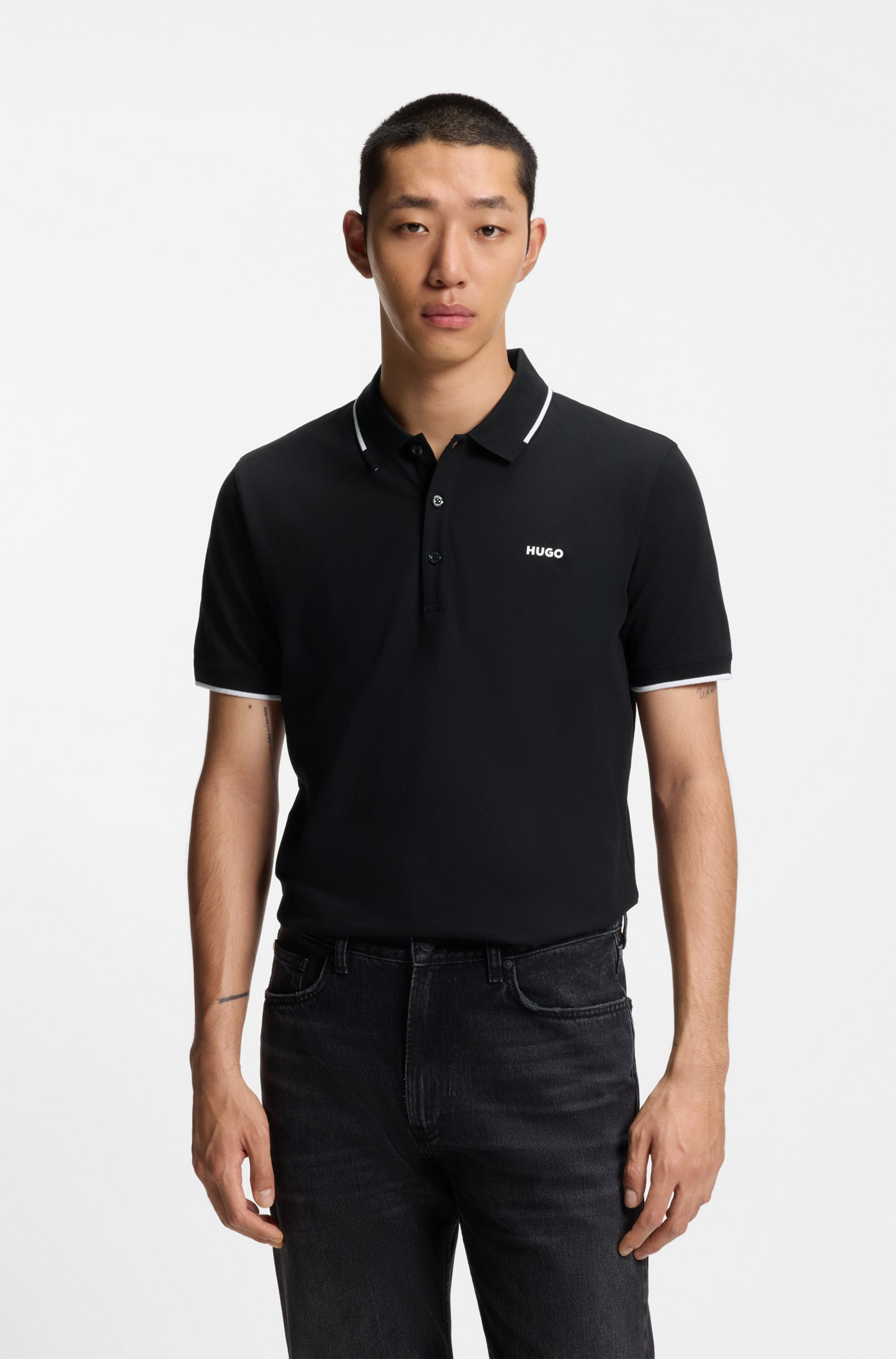 HUGO Poloshirt "Dinoso" Kragen mit kontrastfarbigem Streifen, Slim Fit, Logodruck