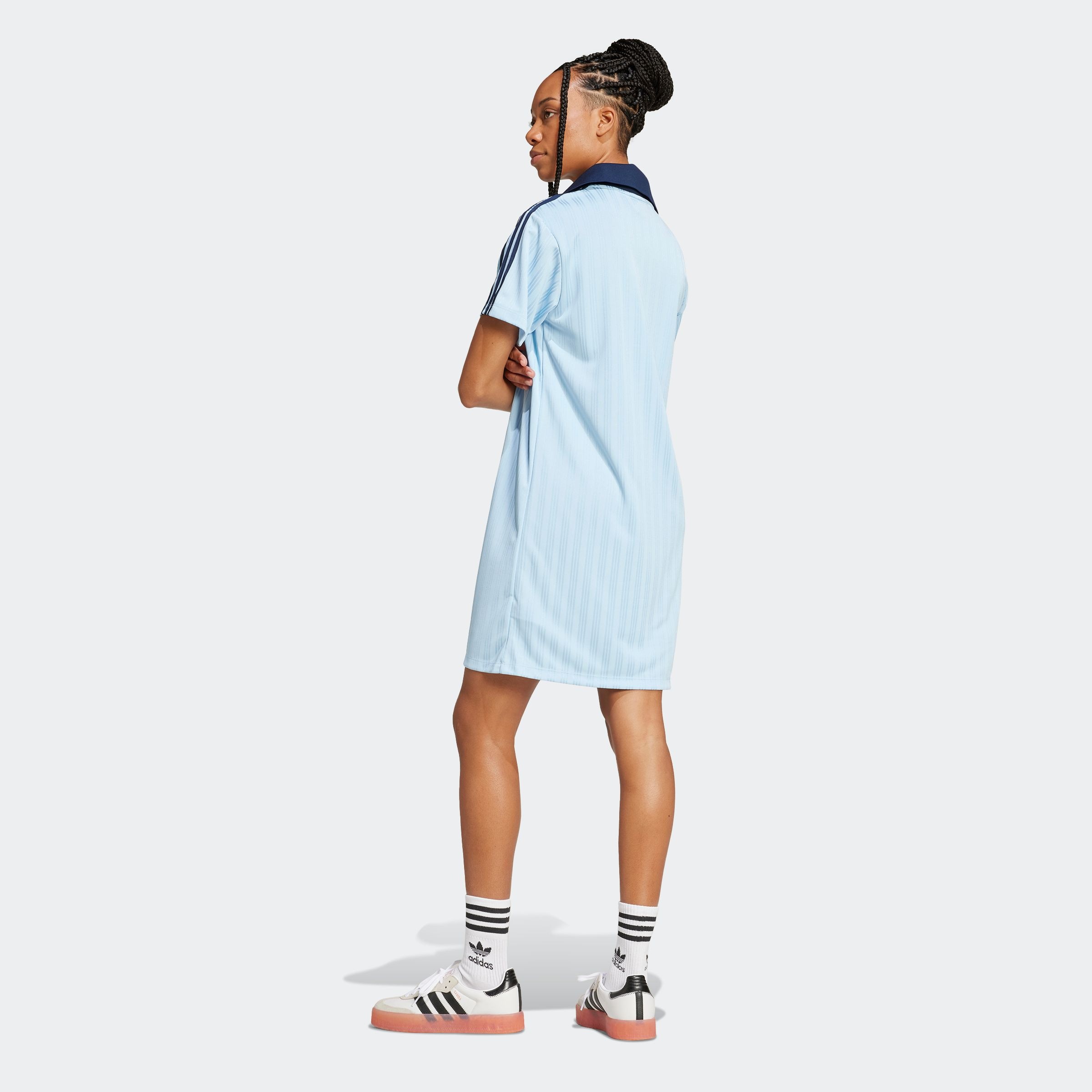 Thumbnail - adidas Originals Shirtkleid "V-NECK SS DRESS" 1 Stk. tlg. sportlich-lässiger Stil, mit Polokragen und V-Ausschnitt