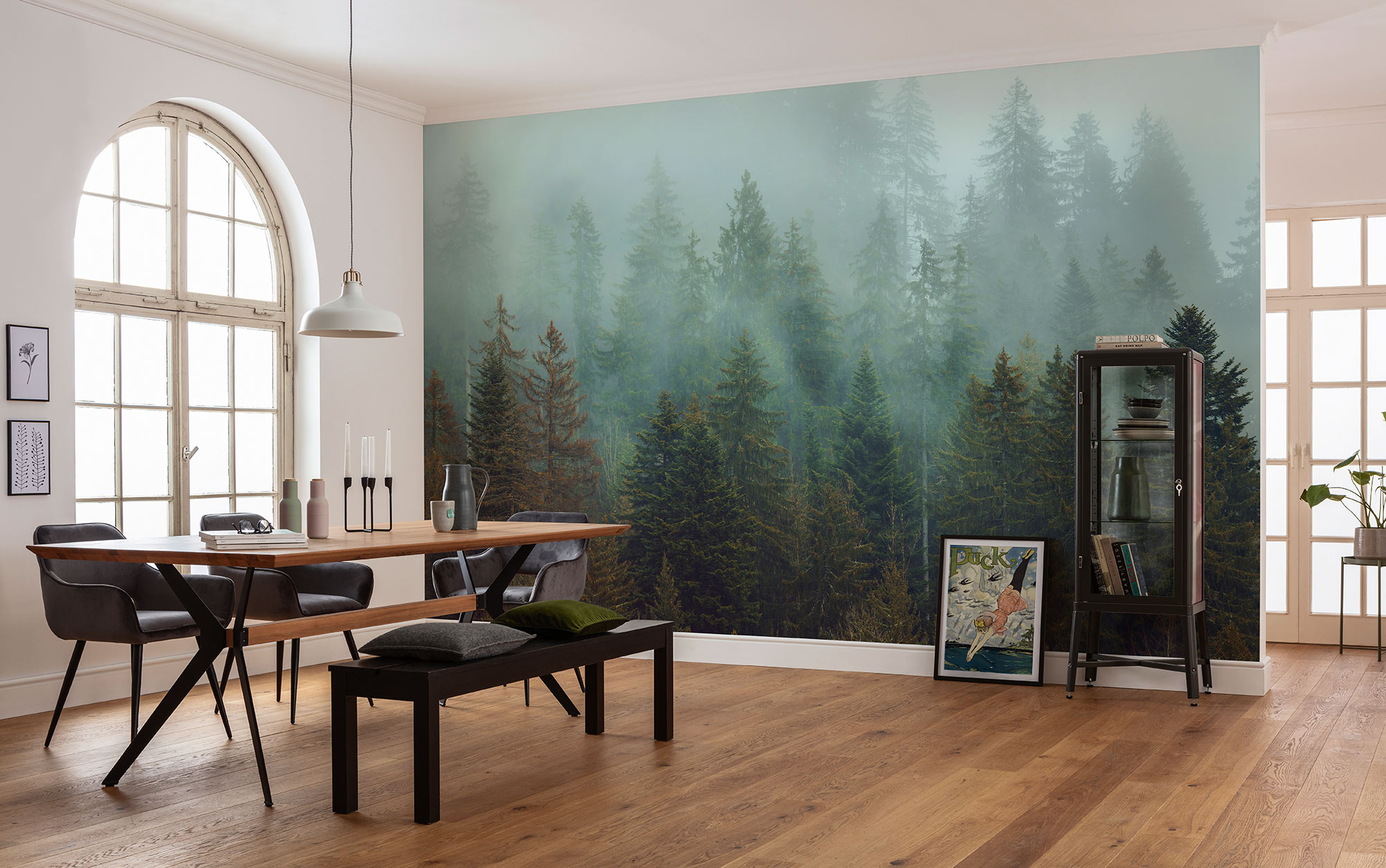 Komar Fototapete "Vlies Fototapete - Foggy Firs - Größe 400 x 250 cm" Motiv bedruckt glatt
