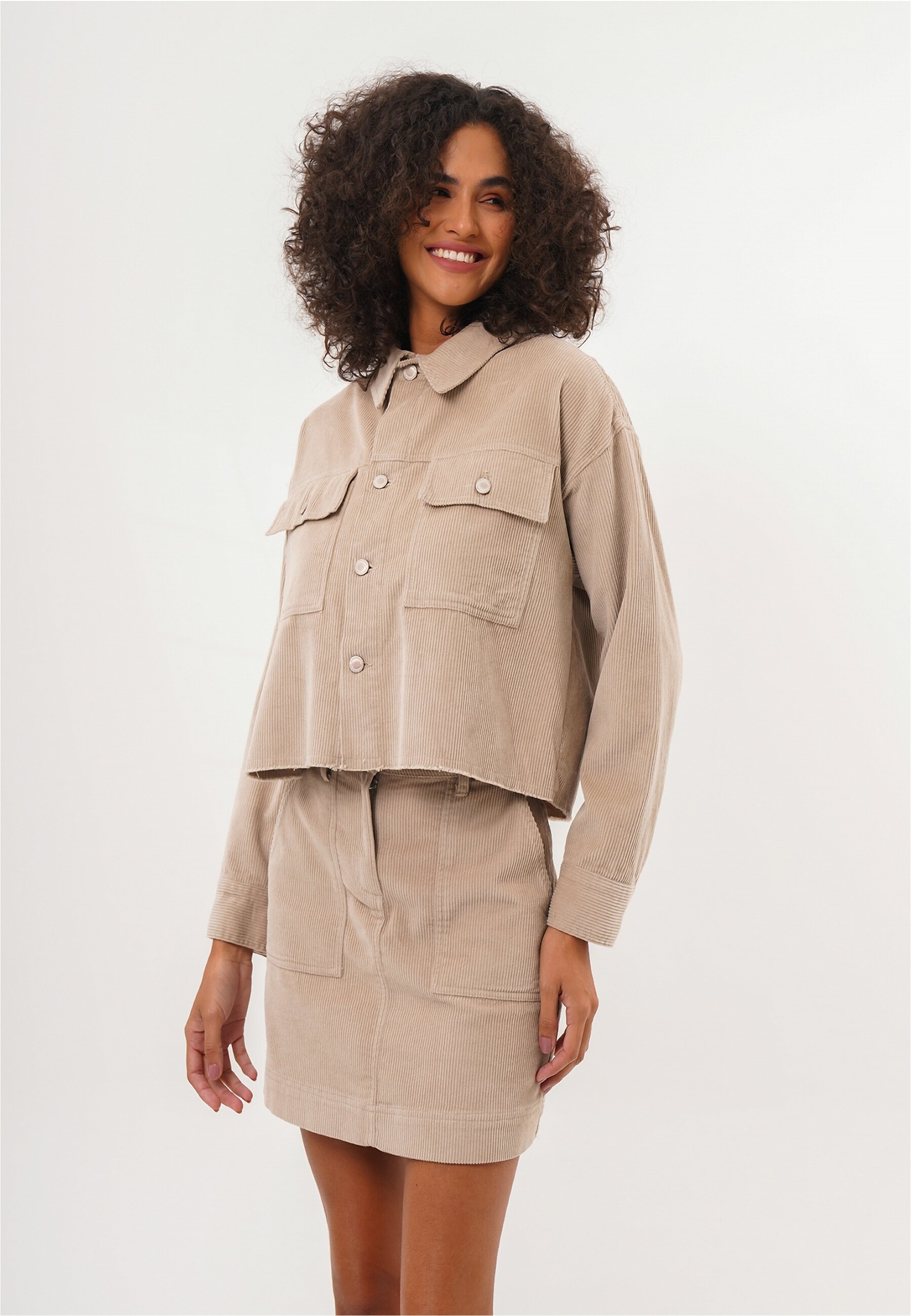 freshlions Outdoorjacke »Ceres«, im angesagten Cord-Design