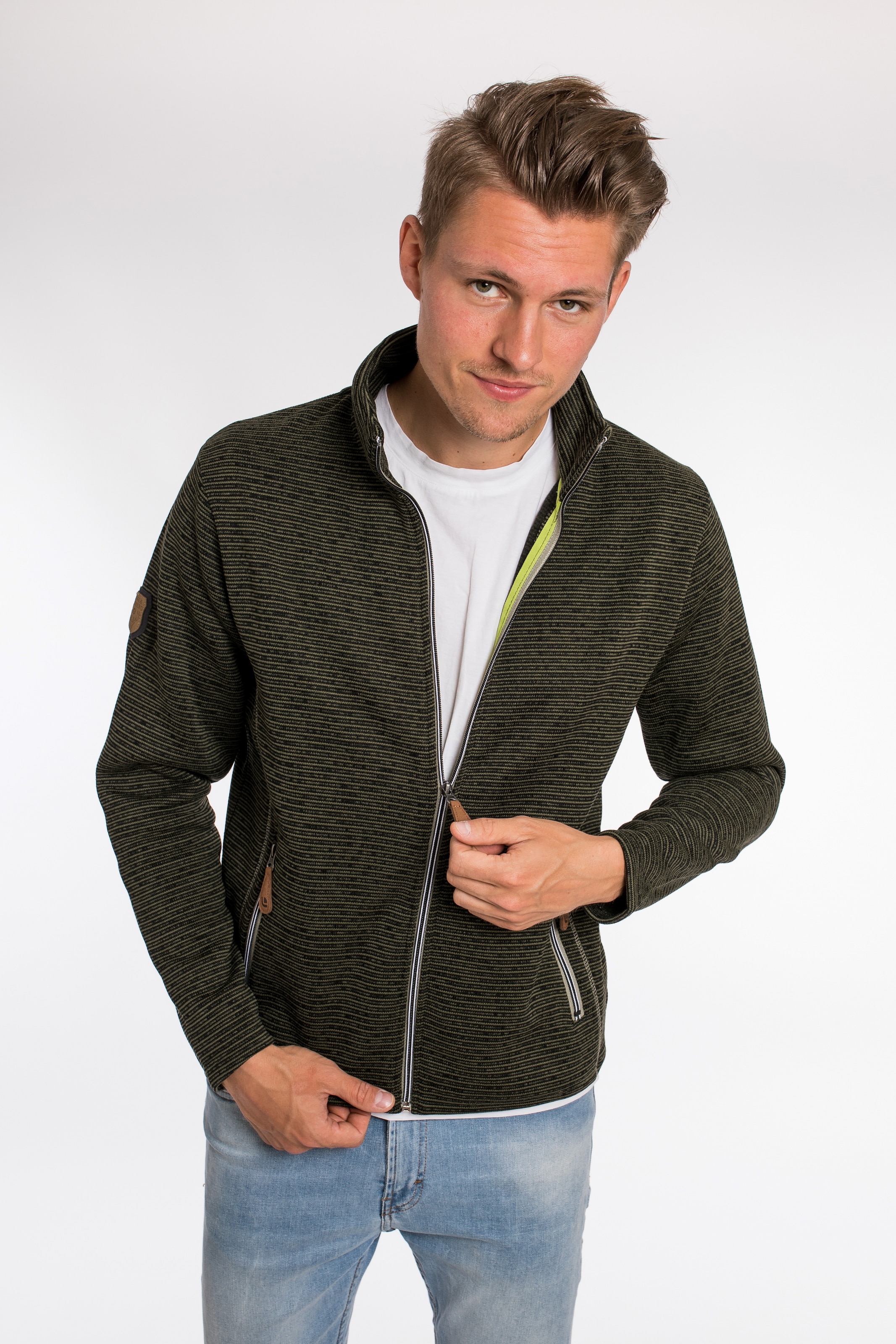DEPROC Active Strickfleecejacke "LACEWOOD MEN" mit Kapuze Kontrastreissverschluss