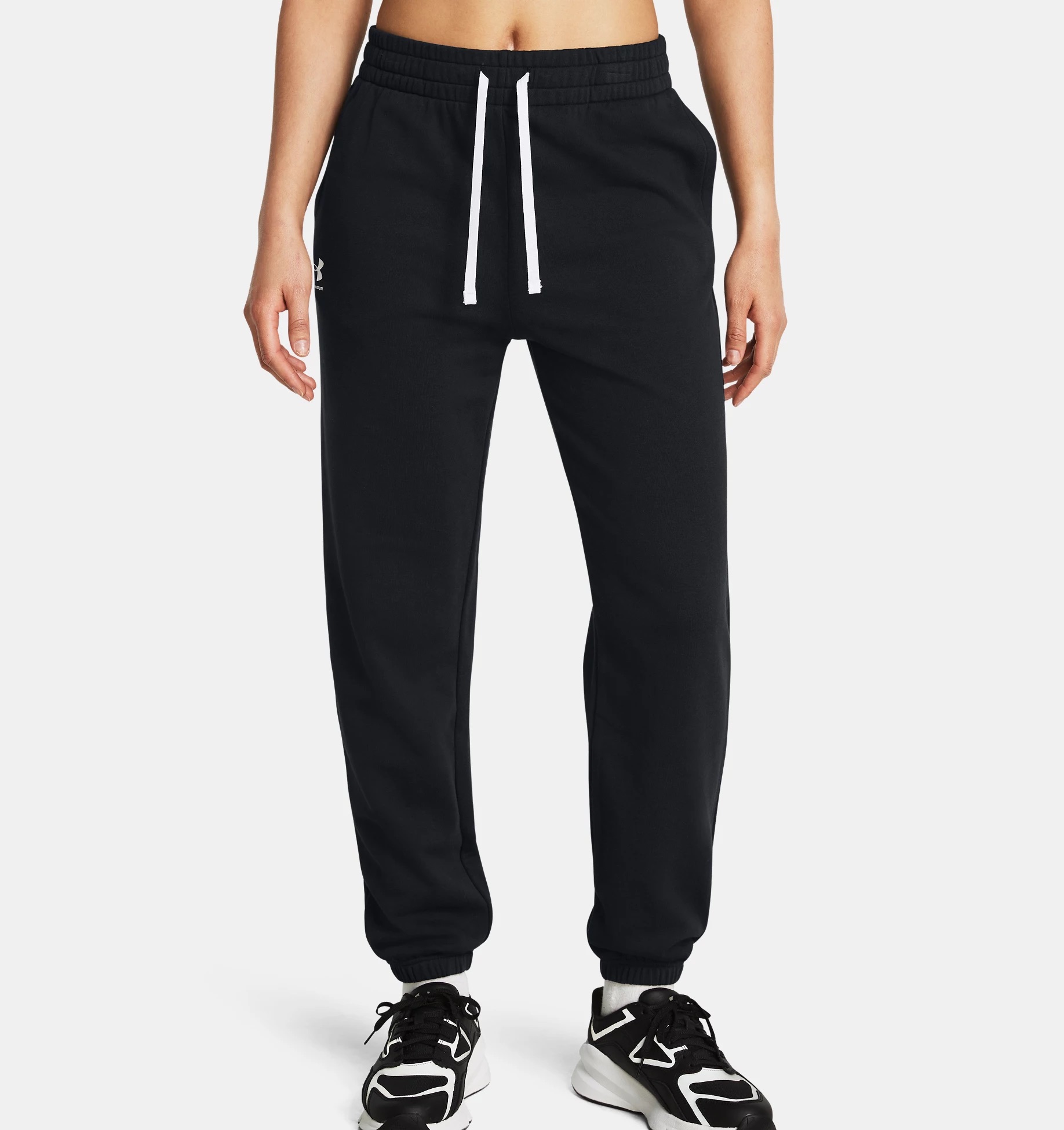 Under Armour Jogginghose "RIVAL" mit Eingrifftaschen, innen weich angeraut