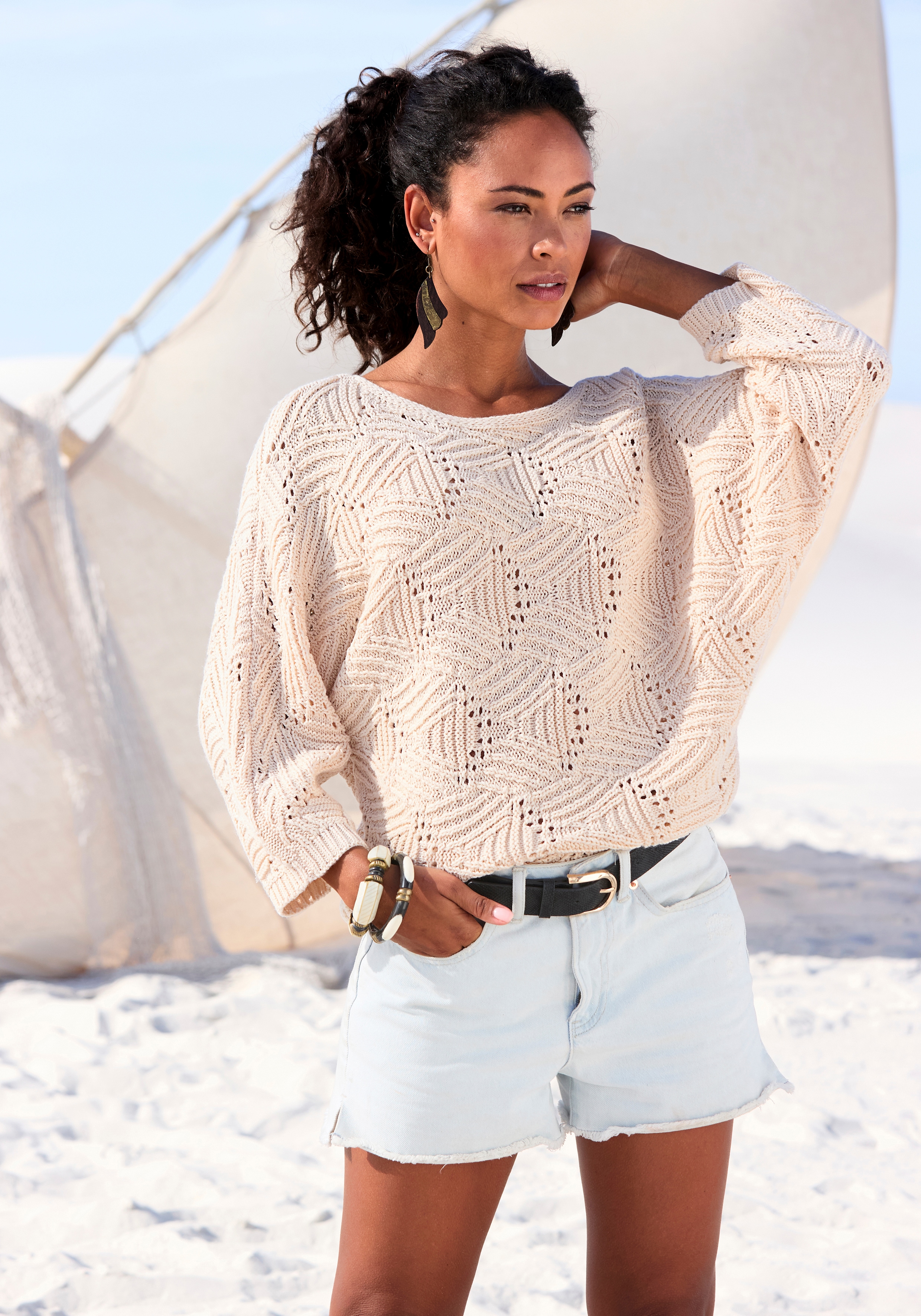 LASCANA Fledermauspullover "mit aufwendigem Strickmuster, Lochstrickmuster" modischer Ajourpullover, Oversize-Pullover, Strickpullover, Frühling