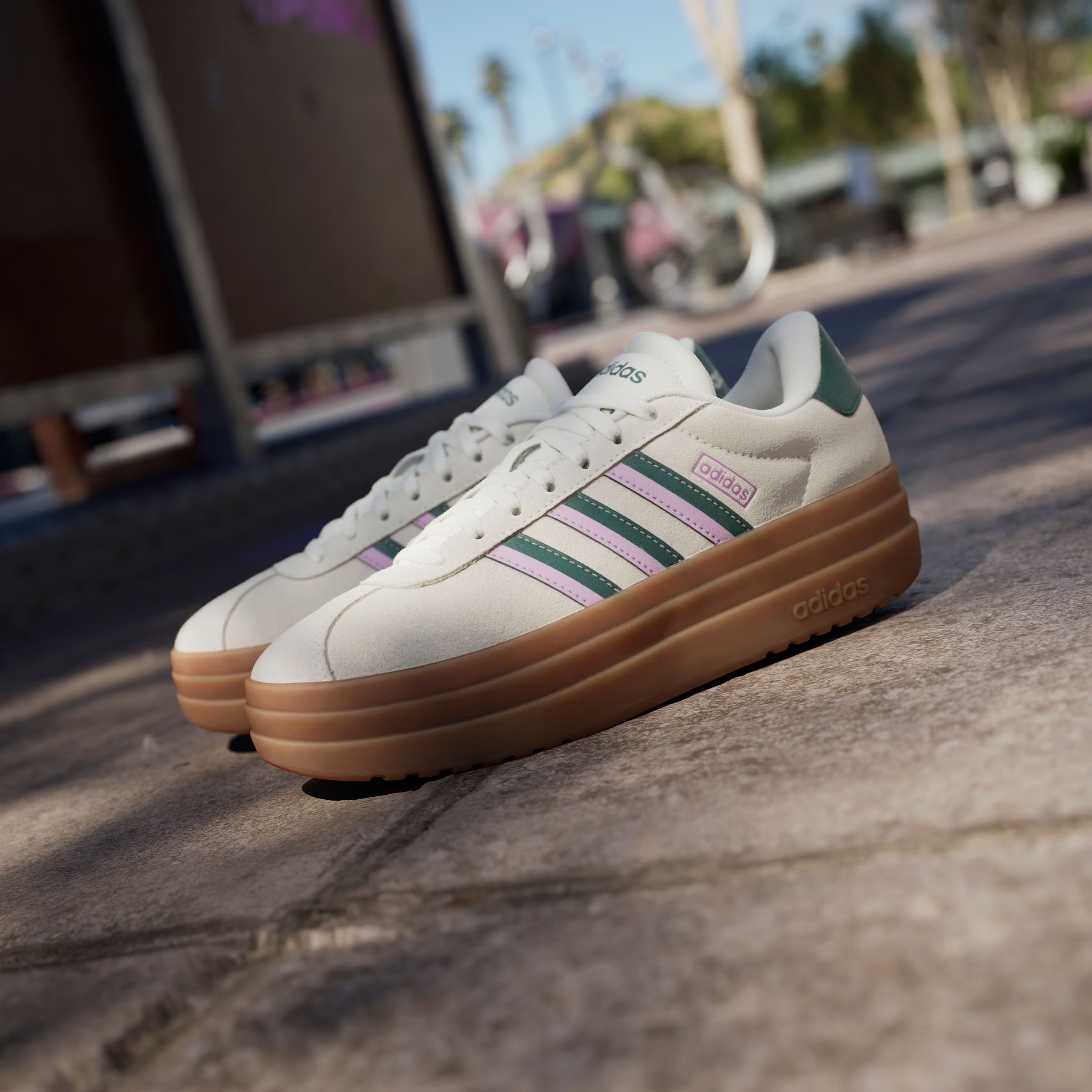 adidas Sportswear Sneaker »VL COURT BOLD«, Design auf den Spuren des adidas Gazelle Bold
