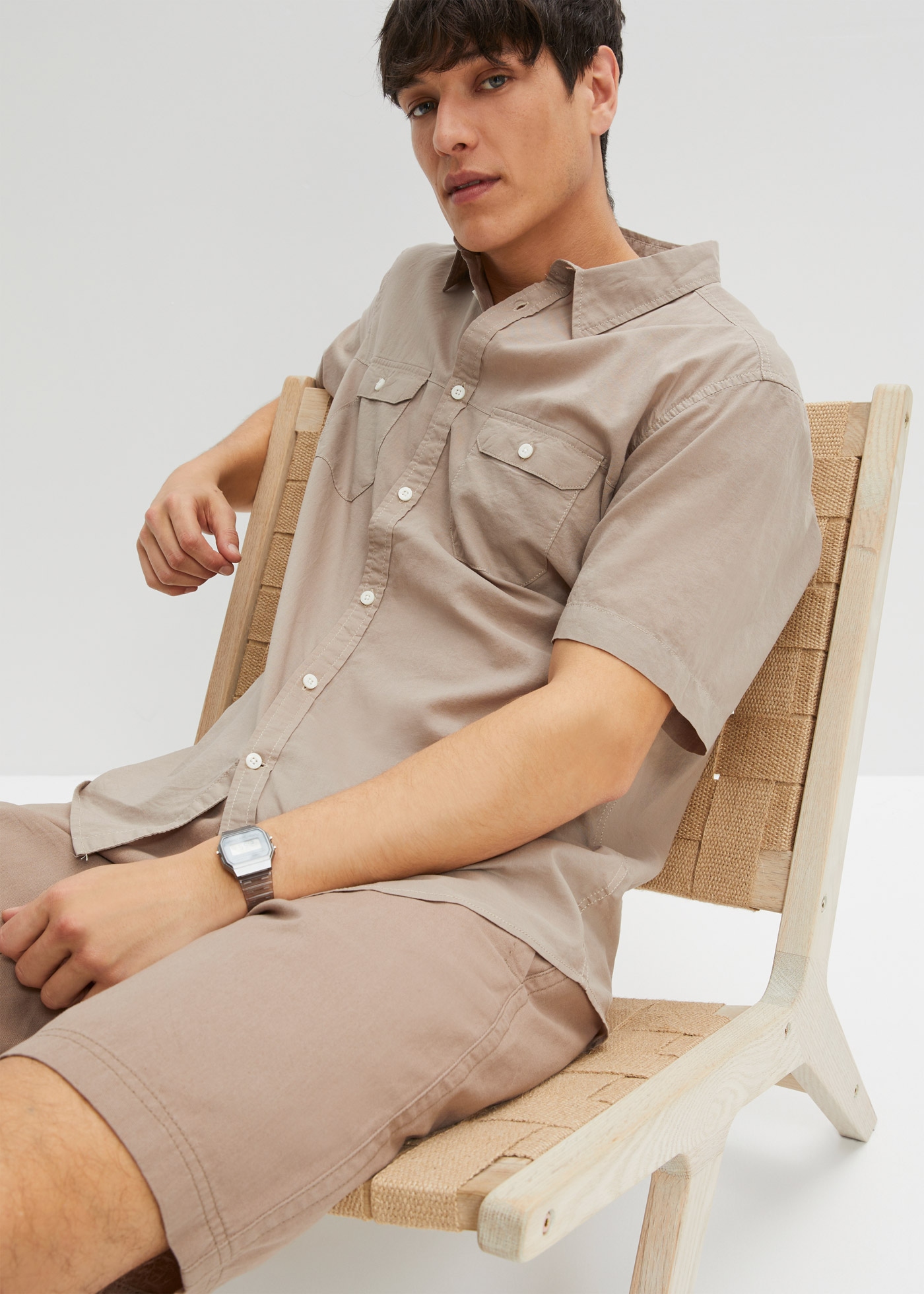 bonprix Kurzarmhemd »Kurzarmhemd aus reiner Baumwolle« Regular Fit, aus Baumwolle, mit Brusttaschen, Kentkragen