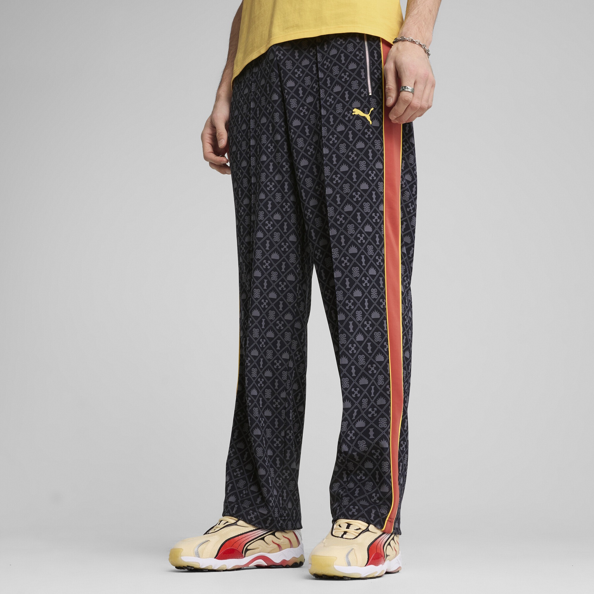 PUMA Sporthose »Road To Unity Graphic Relaxed Trainingshose Herren«