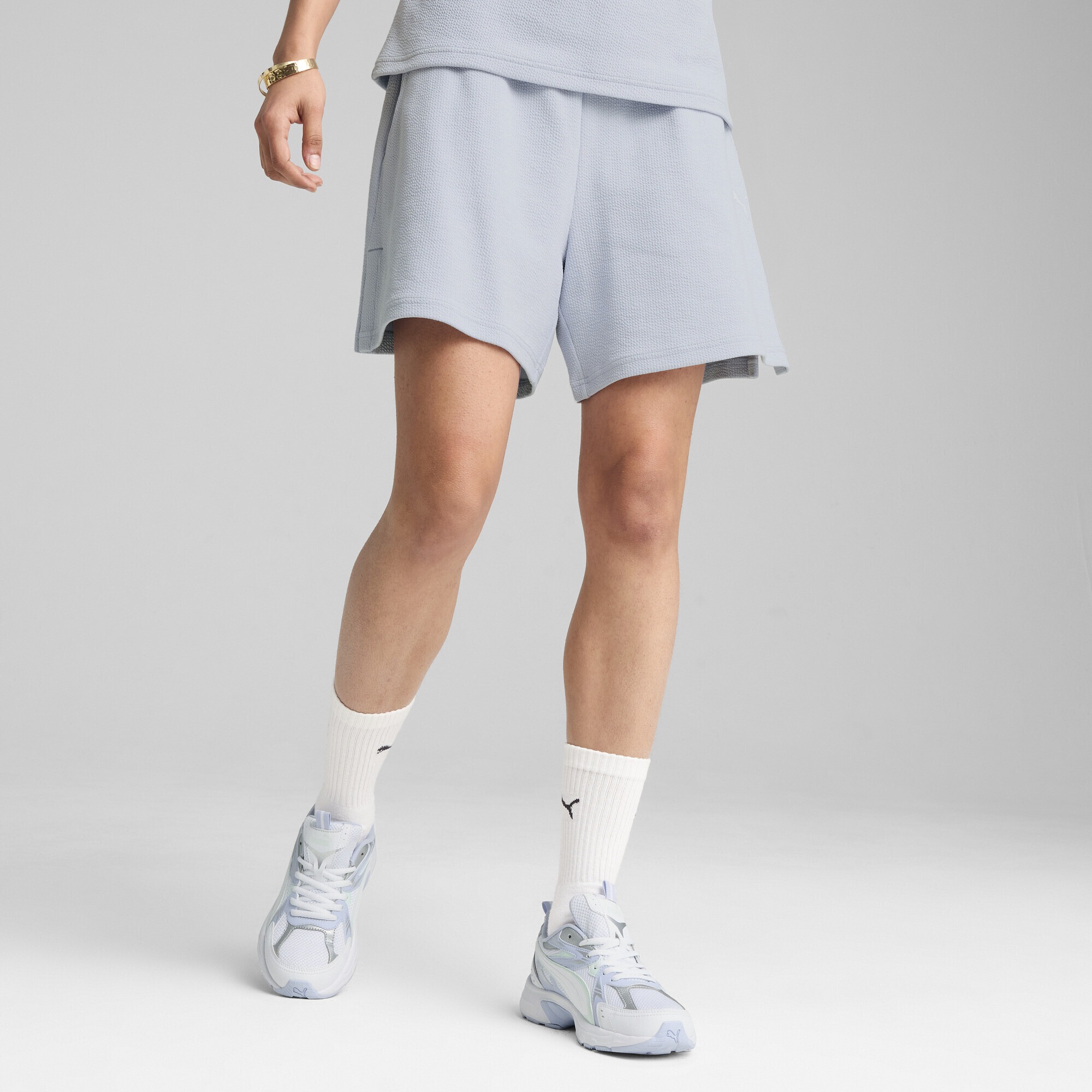 PUMA Sporthose »HER 5" Shorts mit hohem Bund Damen«