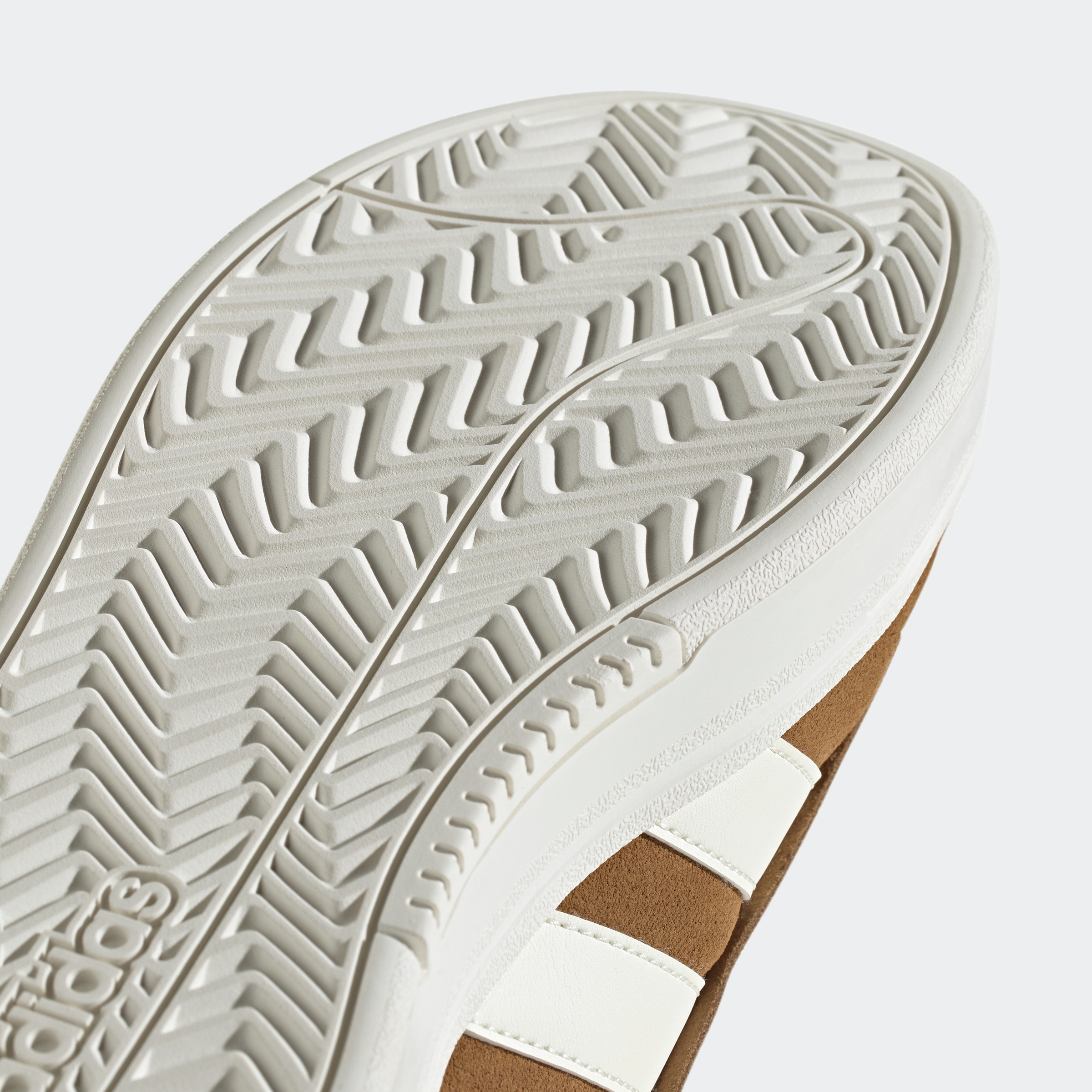 adidas Sportswear Sneaker »GRAND COURT ALPHA«, Design inspiriert vom adidas Campus 00