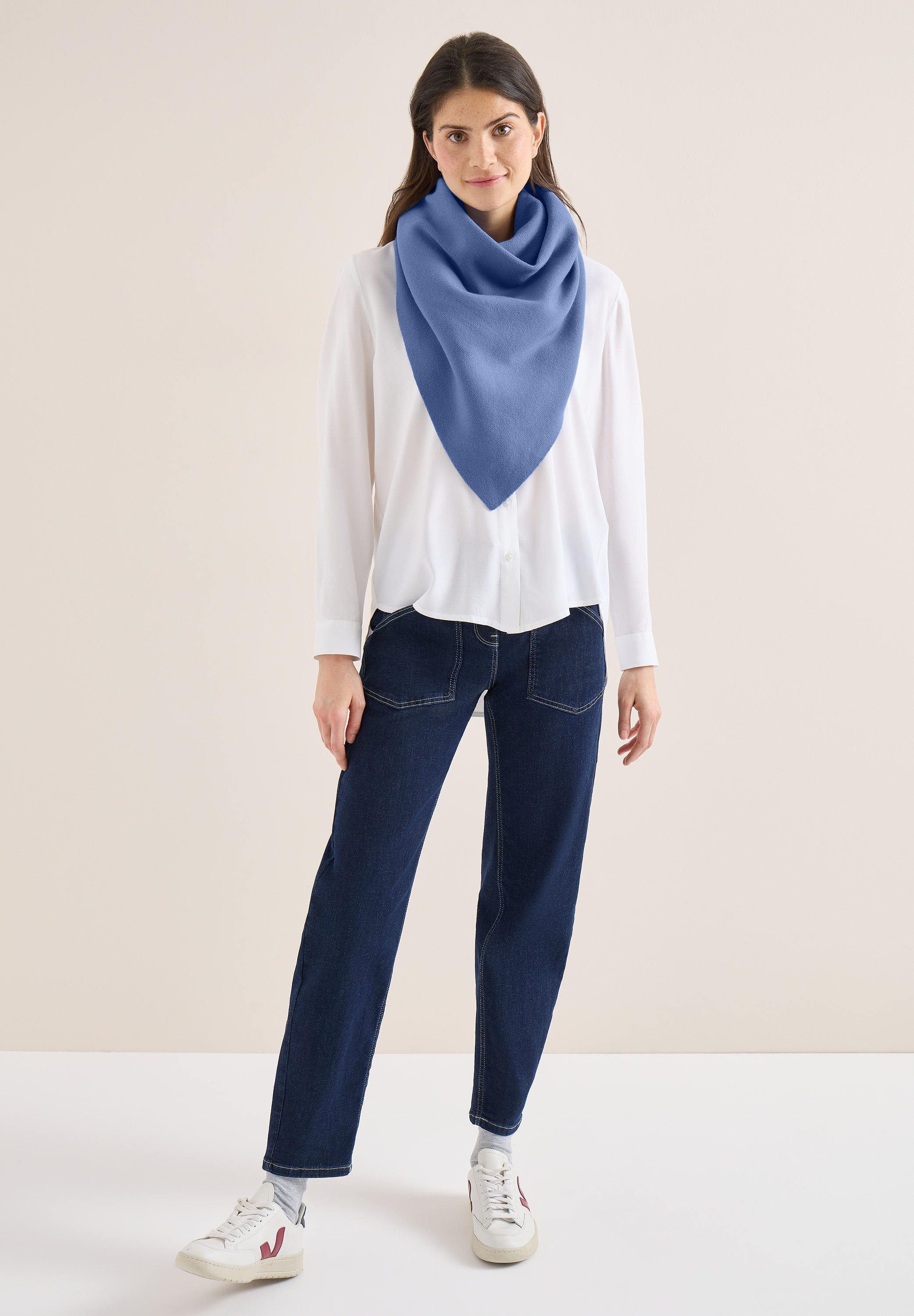 Cecil Halstuch im dreieckigen Schnitt günstig online kaufen