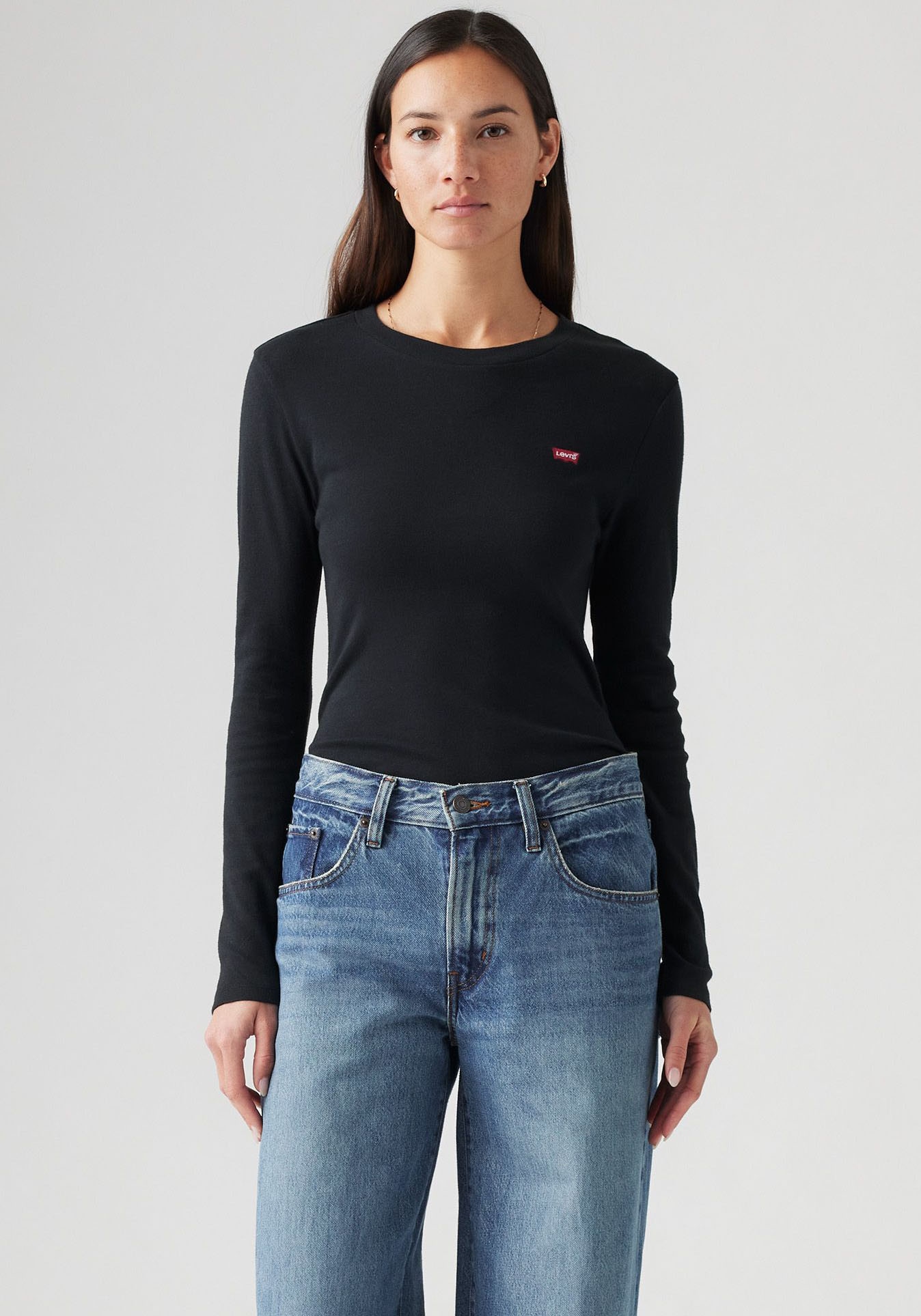 Levis Langarmshirt "ESSENTIAL HM LS TEE", mit Logo Stickerei