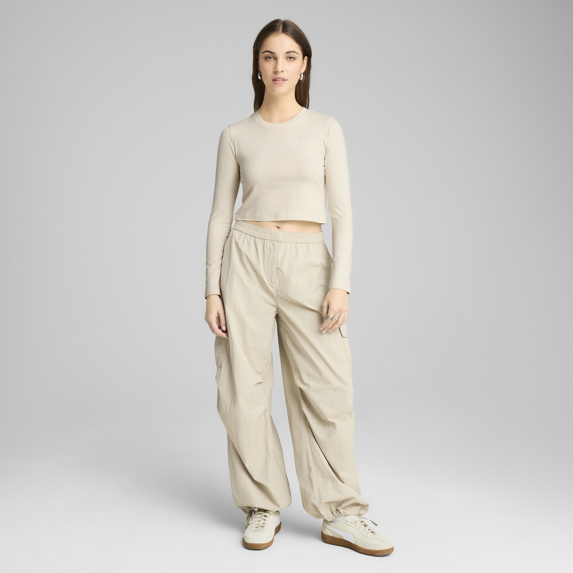 PUMA T-Shirt »WARDROBE ESS Kurzes figurbetontes T-Shirt Damen«
