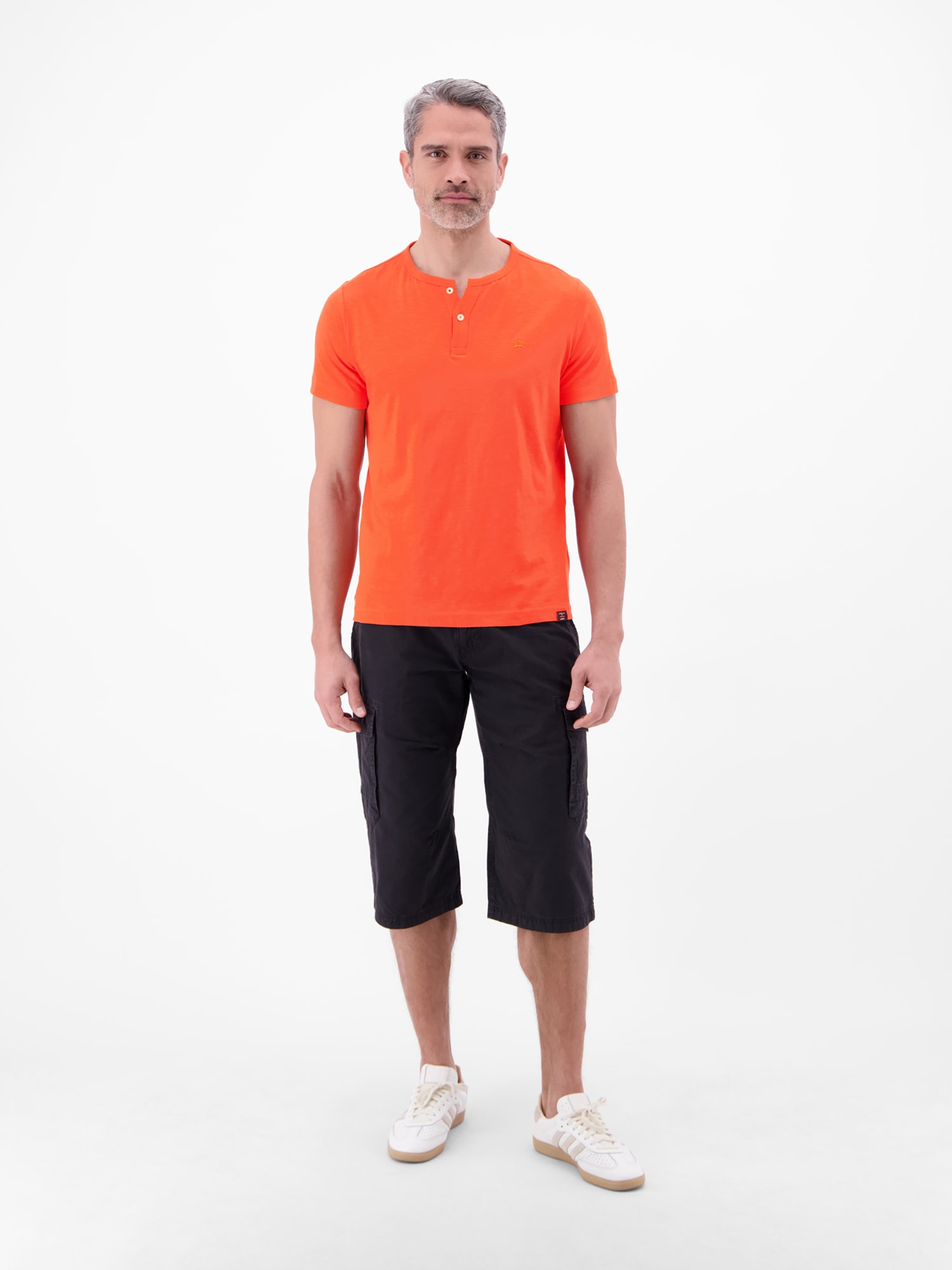 LERROS T-Shirt »T-Shirt mit Rundhalsausschnitt und Knopfleiste«