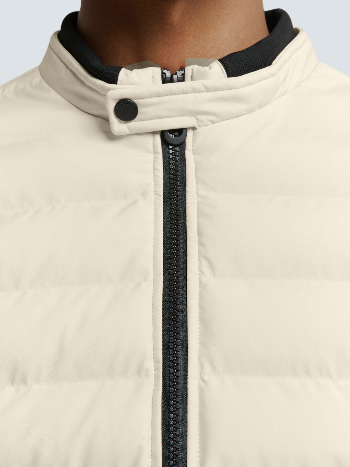 NO EXCESS Leichtdaunenjacke »No Excess Leichte Steppjacke mit sportlichem Look«