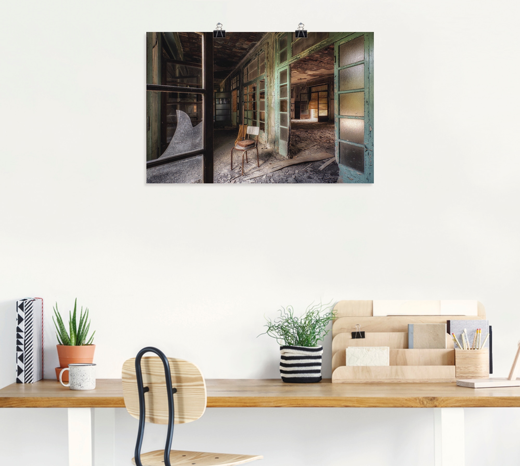 Artland Wandbild »Lost Place - Stuhl - verlassene Orte«, Gebäude, (1 St.), als Alubild, Outdoorbild, Leinwandbild, Poster in verschied. Größen