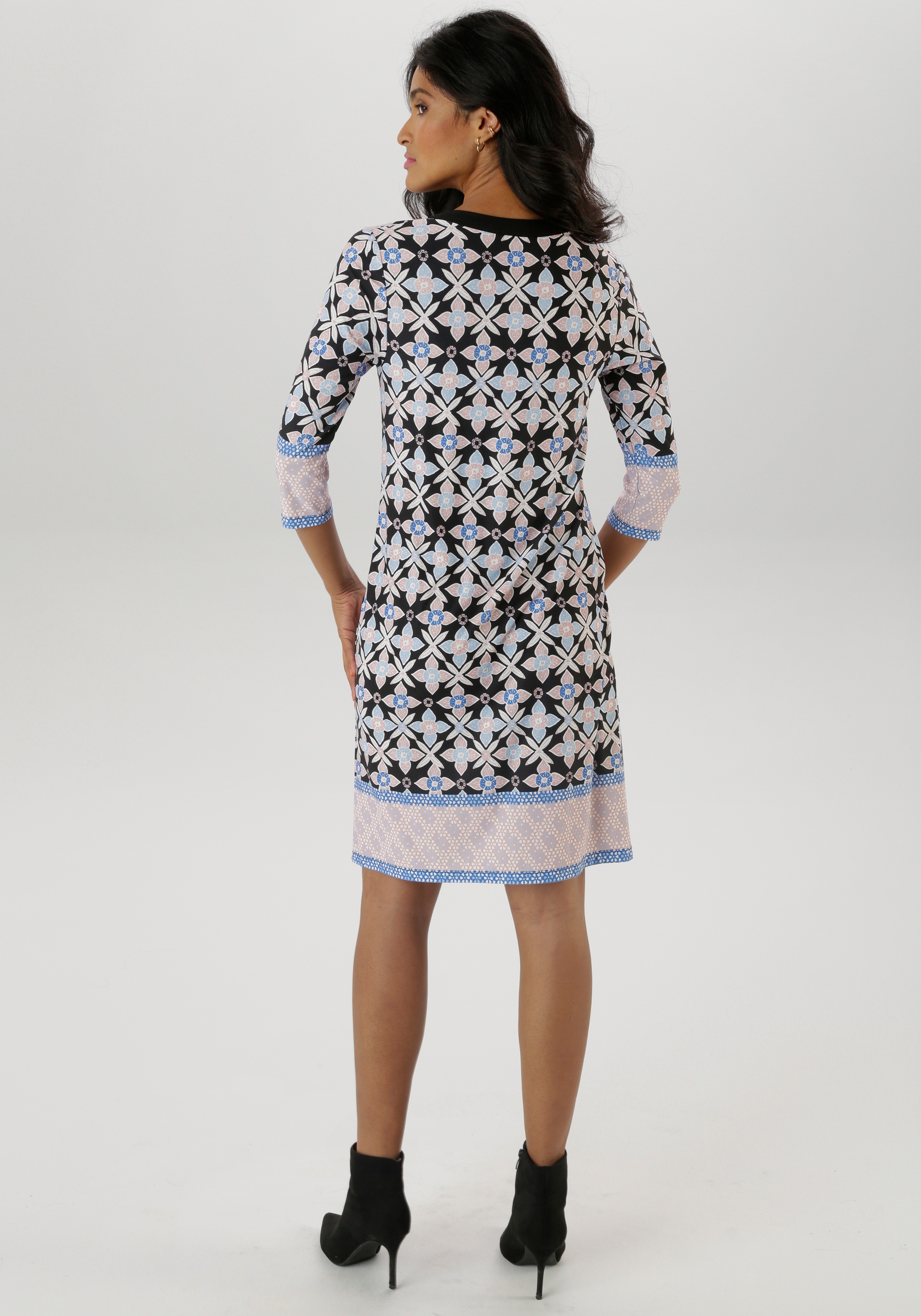 Thumbnail - Aniston SELECTED Jerseykleid, mit verspielter Blümchen-Bordüre