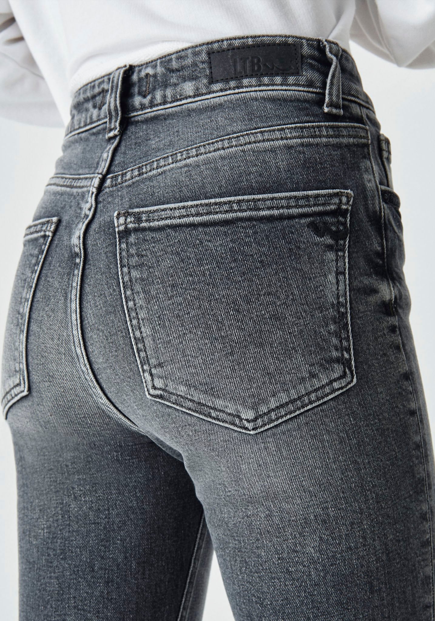 LTB Slim-fit-Jeans »FREYA«, (1 tlg.), mit hohem Bund