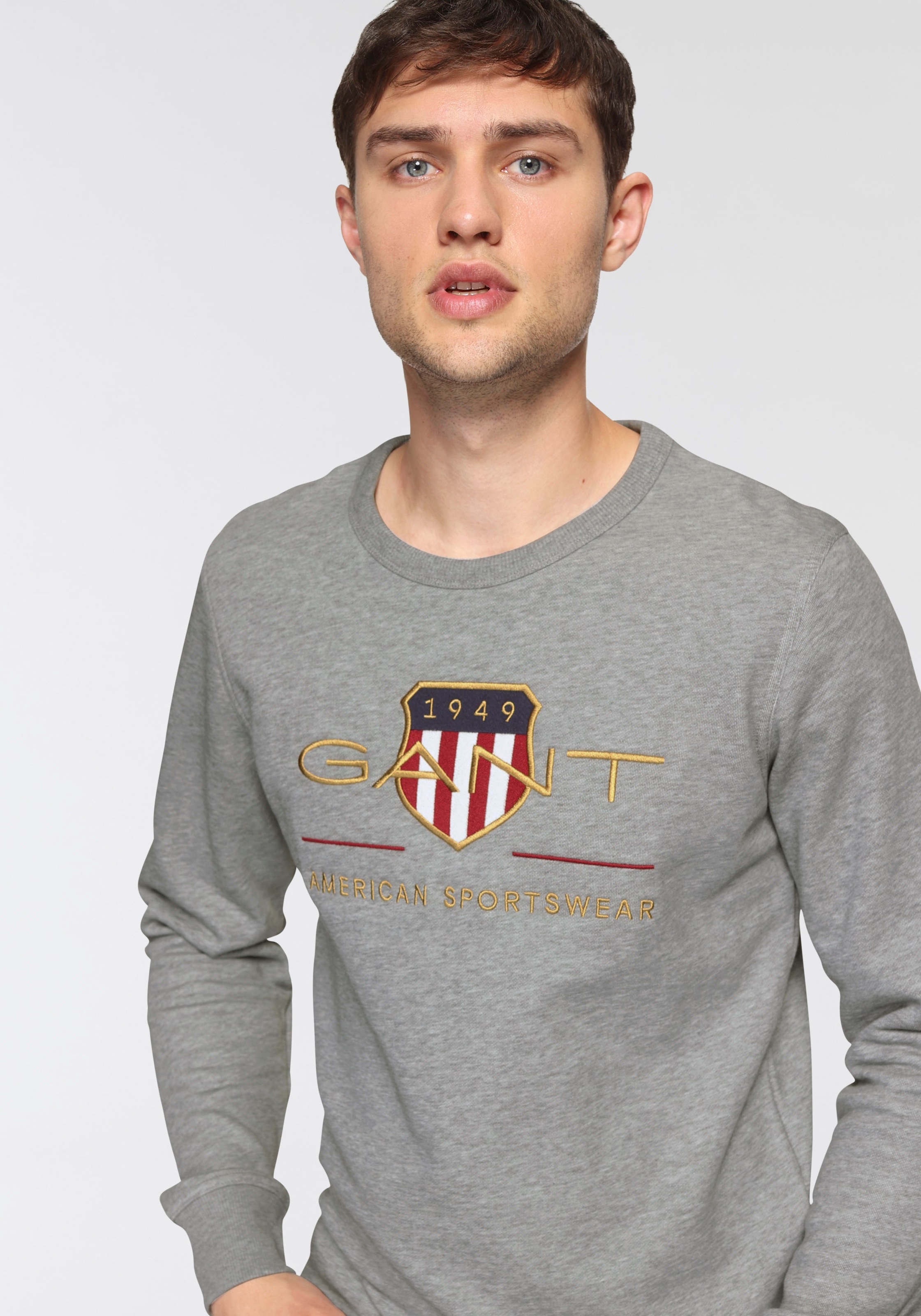 Gant Sweatshirt »ARCHIVE SHIELD C-NECK«, mit geripptem Rundhalsausschnitt