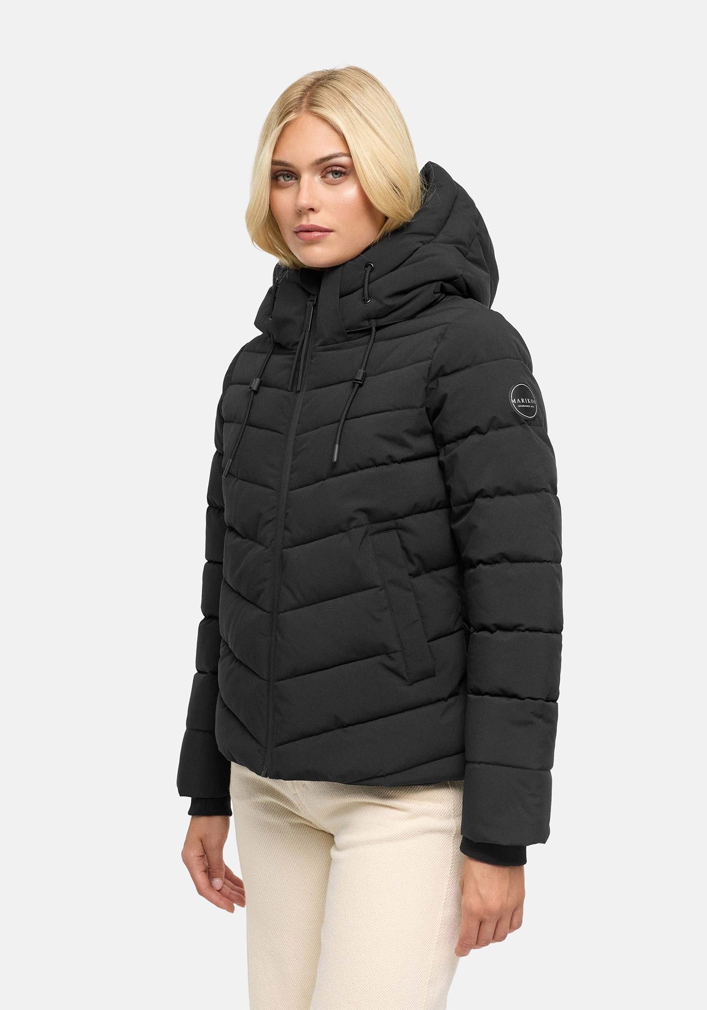 Marikoo Kleiderschrank "Nobiruu" mit Kapuze Winterjacke mit Kapuze und diagonaler Steppoptik