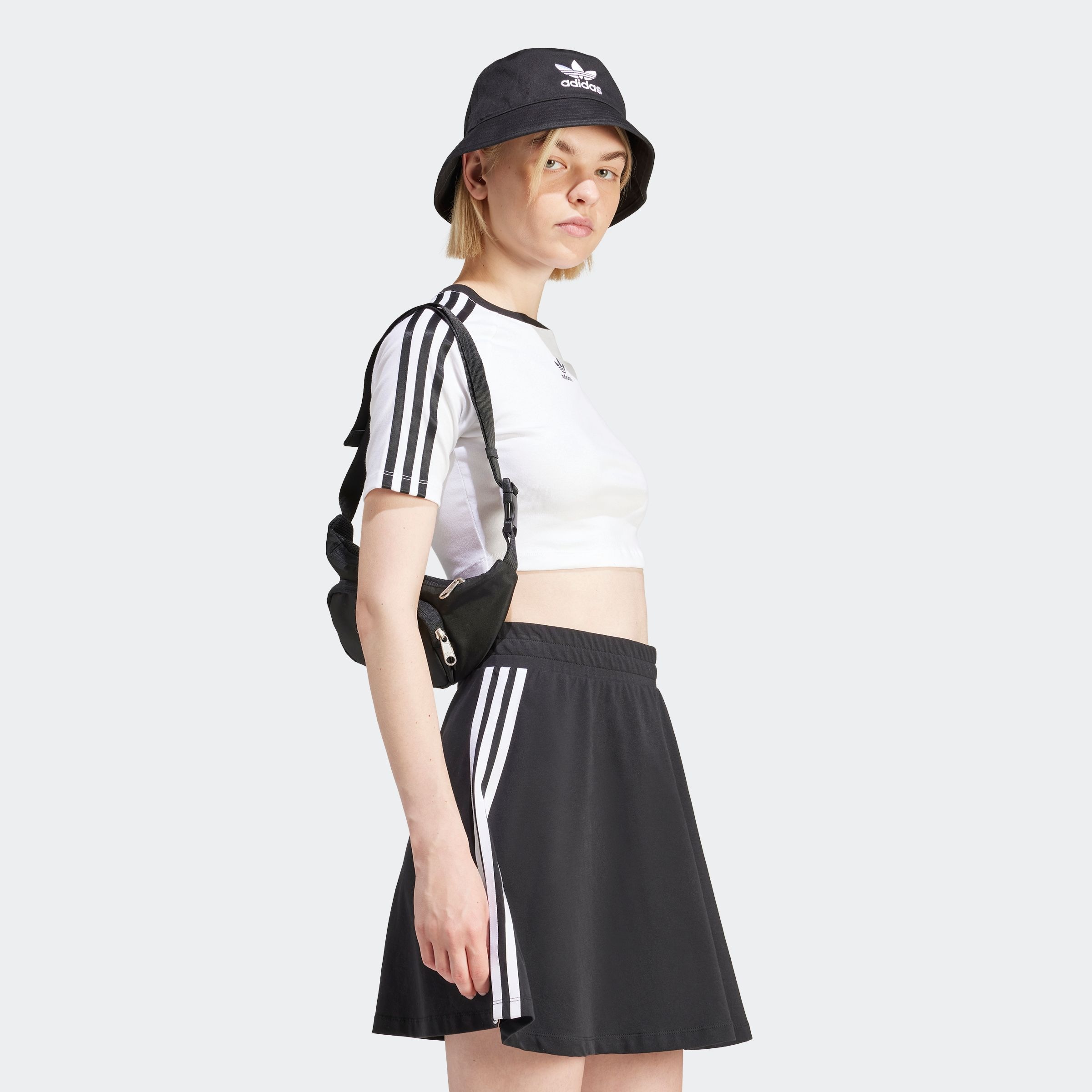 adidas Originals T-Shirt »3 S BABY TEE« sportlicher Stil, cropped, mit drei Streifen, aus Baumwollmix